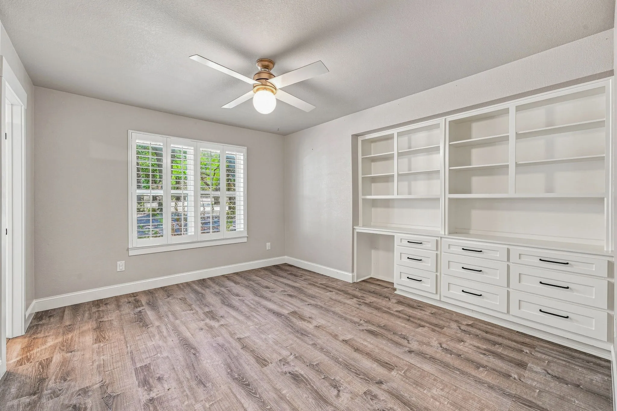 Single Family Residence For Sale in Wise County , 230 Private Road 2174, Decatur, Texas 76234, 4 Bedroom, 3 Bathroom, 2 Garage spaces, 2,952 Sqft, built in 1978, Preowned, mls#21216632, Real Estate Agent in Decatur, Homes For Sale in Wise county, Homes For Sale in Decatur, Realtor in Decatur Texas, Real Estate Brokerage Independent Realty Texas, Luminita Cordes Realtor