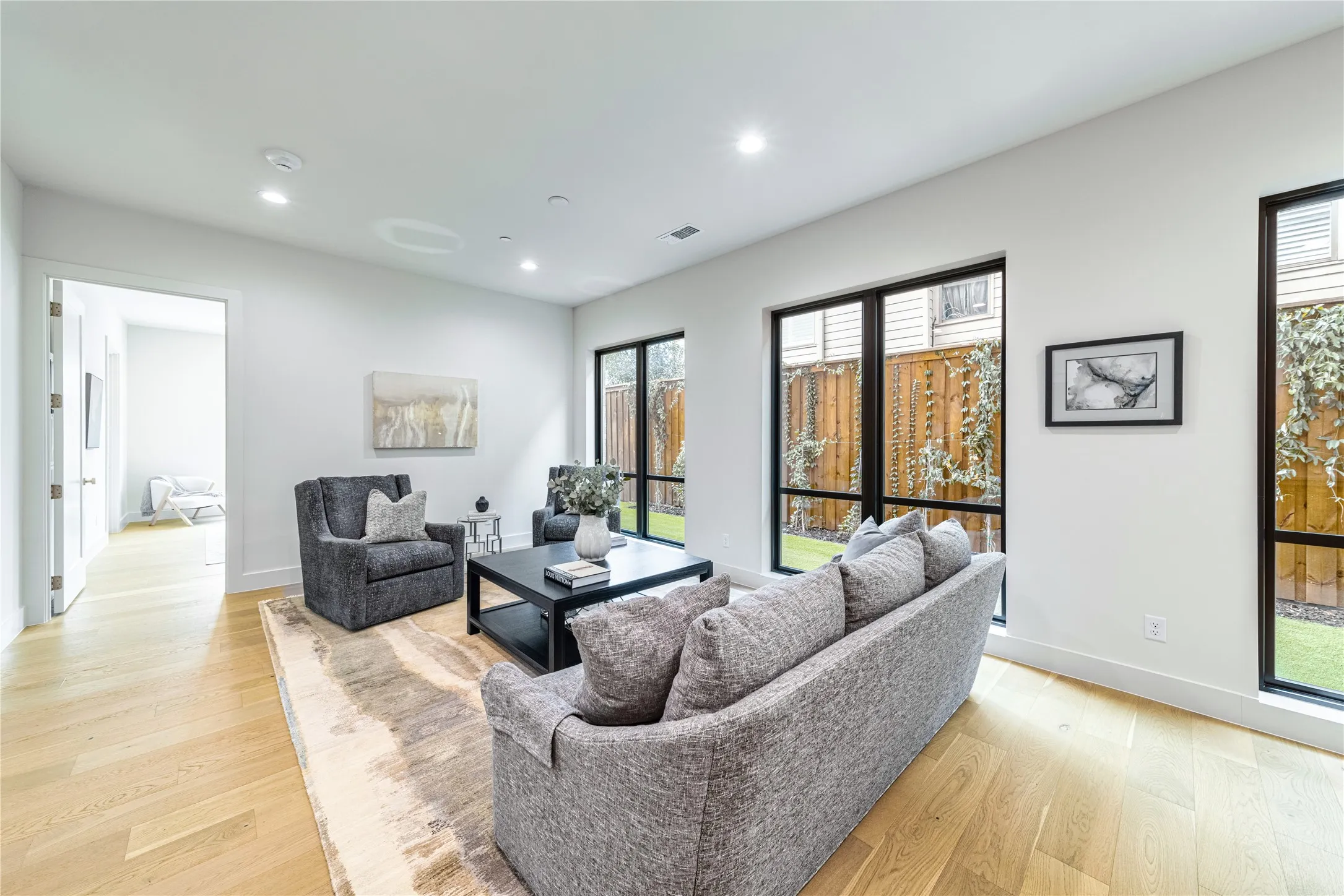 Condominium For Sale in Dallas County , 3601 Routh Street 1B, Dallas, Texas 75219, 1 Bedroom, 2 Bathroom, 1 Garage spaces, 1,402 Sqft, built in 2024, mls#21217293, Real Estate Agent in Dallas, Homes For Sale in Dallas county, Homes For Sale in Dallas, Realtor in Dallas Texas, Real Estate Brokerage Independent Realty Texas, Luminita Cordes Realtor