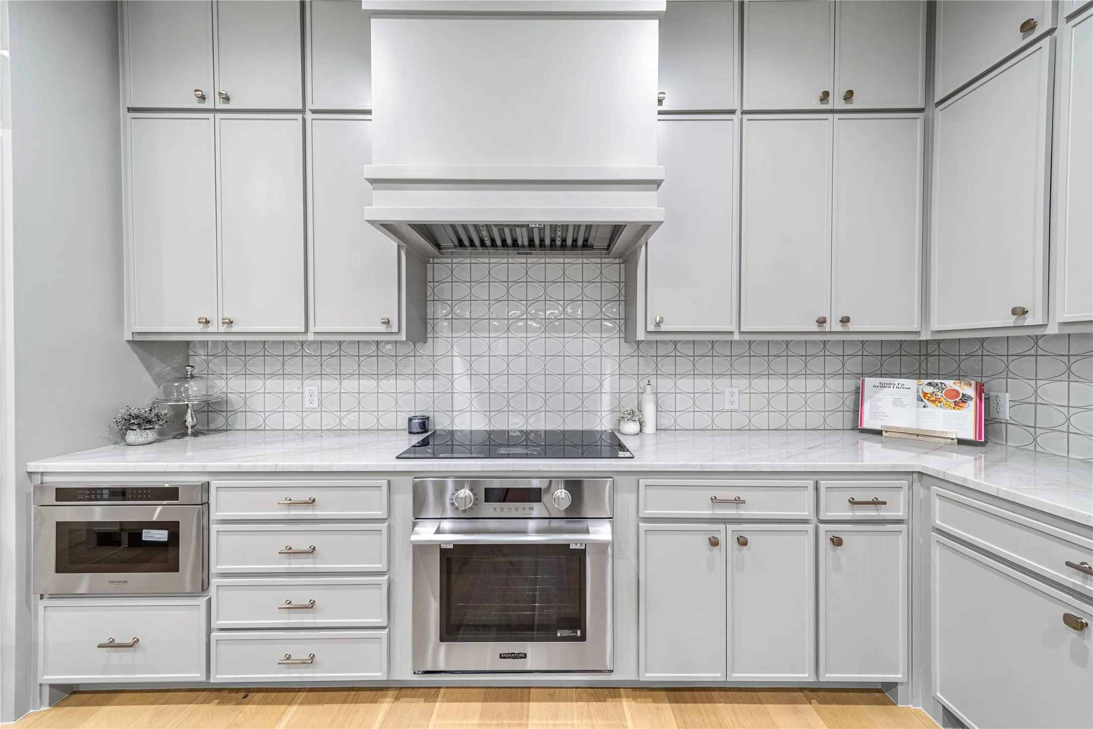 Condominium For Sale in Dallas County , 3601 Routh Street 1B, Dallas, Texas 75219, 1 Bedroom, 2 Bathroom, 1 Garage spaces, 1,402 Sqft, built in 2024, mls#21217293, Real Estate Agent in Dallas, Homes For Sale in Dallas county, Homes For Sale in Dallas, Realtor in Dallas Texas, Real Estate Brokerage Independent Realty Texas, Luminita Cordes Realtor