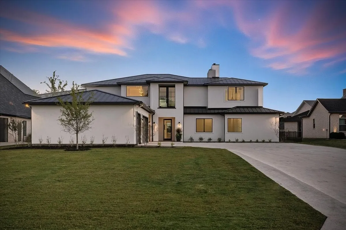 Single Family Residence For Sale in Tarrant County , 1532 Laguna Bay N, Pelican Bay, Texas 76020, 6 Bedroom, 6 Bathroom, 3 Garage spaces, 4,321 Sqft, built in 2023, mls#21217107, Real Estate Agent in Pelican Bay, Homes For Sale in Tarrant county, Homes For Sale in Pelican Bay, Realtor in Pelican Bay Texas, Real Estate Brokerage Independent Realty Texas, Luminita Cordes Realtor