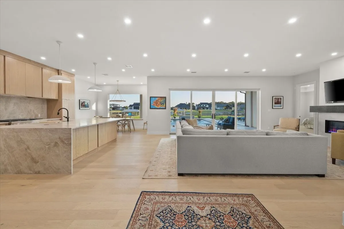 Single Family Residence For Sale in Tarrant County , 1532 Laguna Bay N, Pelican Bay, Texas 76020, 6 Bedroom, 6 Bathroom, 3 Garage spaces, 4,321 Sqft, built in 2023, mls#21217107, Real Estate Agent in Pelican Bay, Homes For Sale in Tarrant county, Homes For Sale in Pelican Bay, Realtor in Pelican Bay Texas, Real Estate Brokerage Independent Realty Texas, Luminita Cordes Realtor
