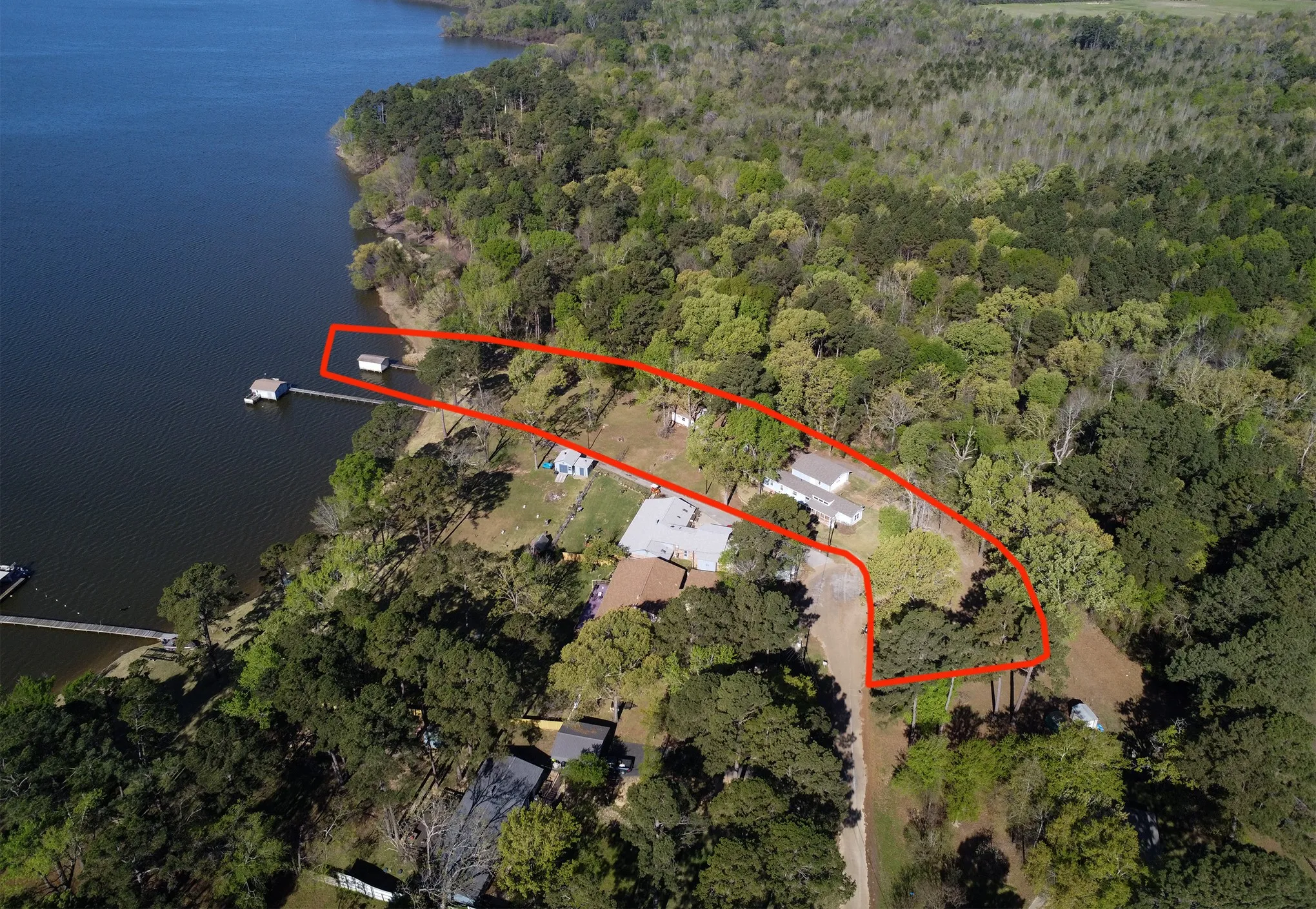 Manufactured Home For Sale in Henderson County , 2781 Lake Breeze Drive, Chandler, Texas 75758, 2 Bedroom, 2 Bathroom, 2 Garage spaces, 1,078 Sqft, built in 1984, mls#21217206, Real Estate Agent in Chandler, Homes For Sale in Henderson county, Homes For Sale in Chandler, Realtor in Chandler Texas, Real Estate Brokerage Independent Realty Texas, Luminita Cordes Realtor