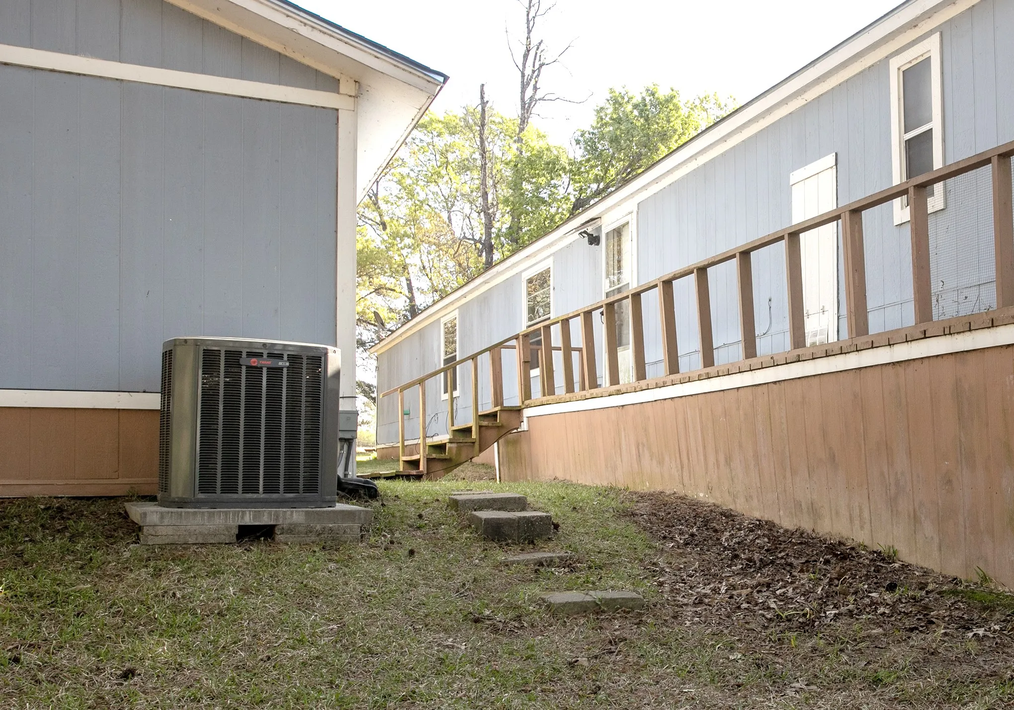 Manufactured Home For Sale in Henderson County , 2781 Lake Breeze Drive, Chandler, Texas 75758, 2 Bedroom, 2 Bathroom, 2 Garage spaces, 1,078 Sqft, built in 1984, mls#21217206, Real Estate Agent in Chandler, Homes For Sale in Henderson county, Homes For Sale in Chandler, Realtor in Chandler Texas, Real Estate Brokerage Independent Realty Texas, Luminita Cordes Realtor