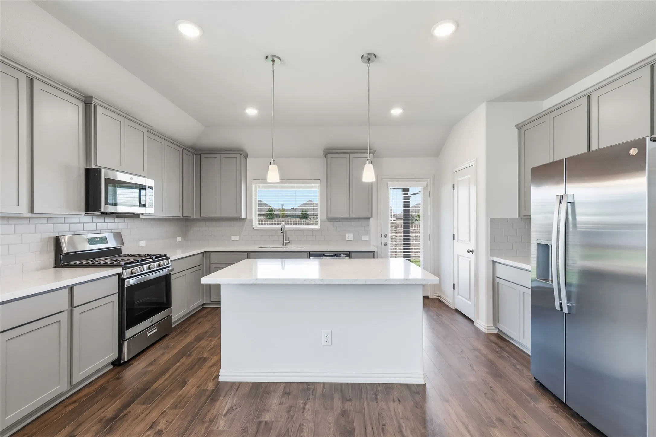 Single Family Residence For Sale in Collin County , 808 Antioch Drive, Princeton, Texas 75071, 4 Bedroom, 4 Bathroom, 2 Garage spaces, 2,136 Sqft, built in 2025, New Construction - Complete, mls#21217305, Real Estate Agent in Princeton, Homes For Sale in Collin county, Homes For Sale in Princeton, Realtor in Princeton Texas, Real Estate Brokerage Independent Realty Texas, Luminita Cordes Realtor