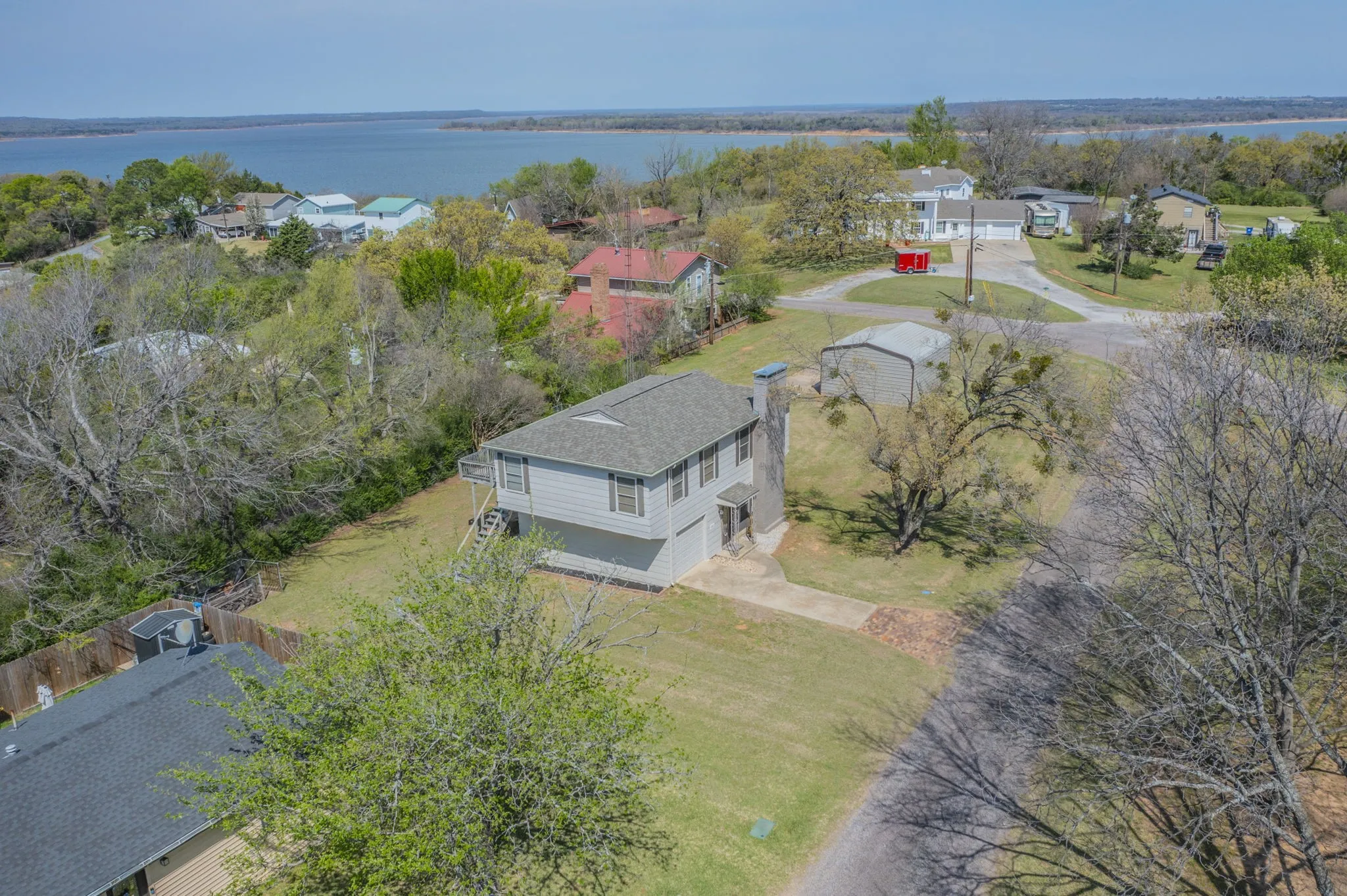 Single Family Residence For Sale in Grayson County , 544 Rose Circle, Gordonville, Texas 76245, 3 Bedroom, 2 Bathroom, 1 Garage spaces, 1,728 Sqft, built in 1974, Preowned, mls#21216216, Real Estate Agent in Gordonville, Homes For Sale in Grayson county, Homes For Sale in Gordonville, Realtor in Gordonville Texas, Real Estate Brokerage Independent Realty Texas, Luminita Cordes Realtor