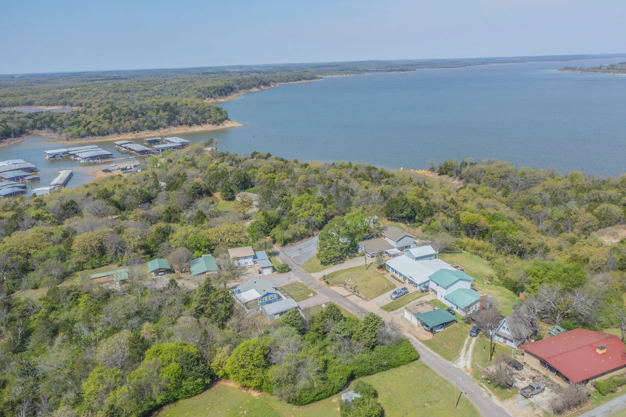 Single Family Residence For Sale in Grayson County , 544 Rose Circle, Gordonville, Texas 76245, 3 Bedroom, 2 Bathroom, 1 Garage spaces, 1,728 Sqft, built in 1974, Preowned, mls#21216216, Real Estate Agent in Gordonville, Homes For Sale in Grayson county, Homes For Sale in Gordonville, Realtor in Gordonville Texas, Real Estate Brokerage Independent Realty Texas, Luminita Cordes Realtor