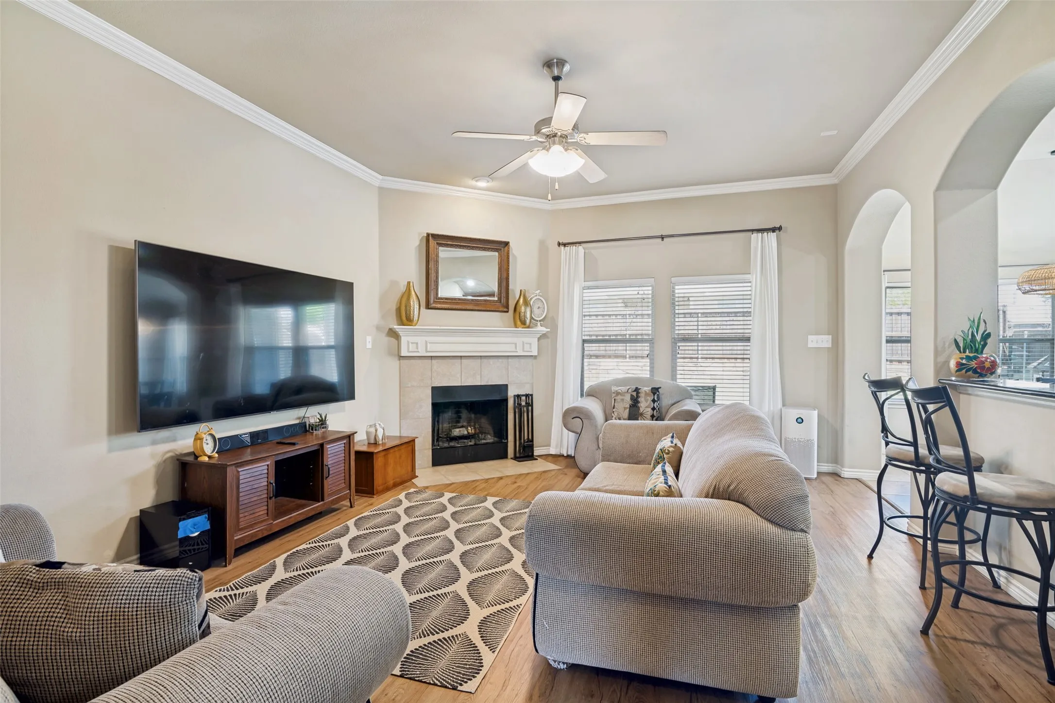 Living area and view of breakfast bar.