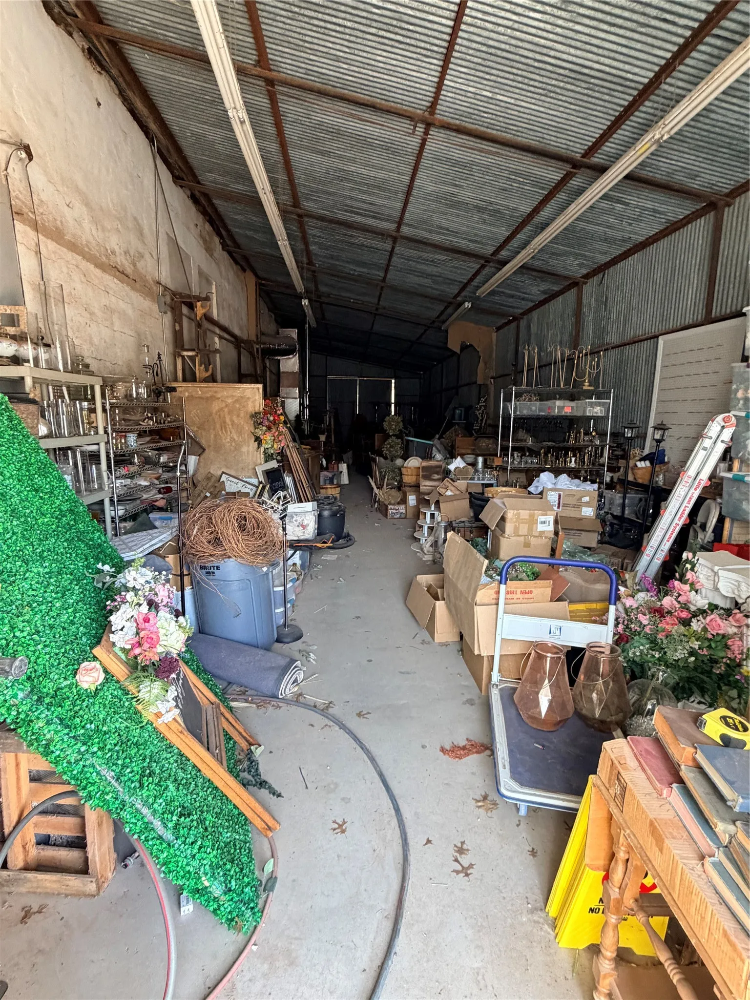 Business For Sale in Baylor County , 107 N Oak Street, Seymour, Texas 76380, 0, 0, Garage spaces, 0 Sqft, built in 1900, Preowned, mls#21217400, Real Estate Agent in Seymour, Homes For Sale in Baylor county, Homes For Sale in Seymour, Realtor in Seymour Texas, Real Estate Brokerage Independent Realty Texas, Luminita Cordes Realtor