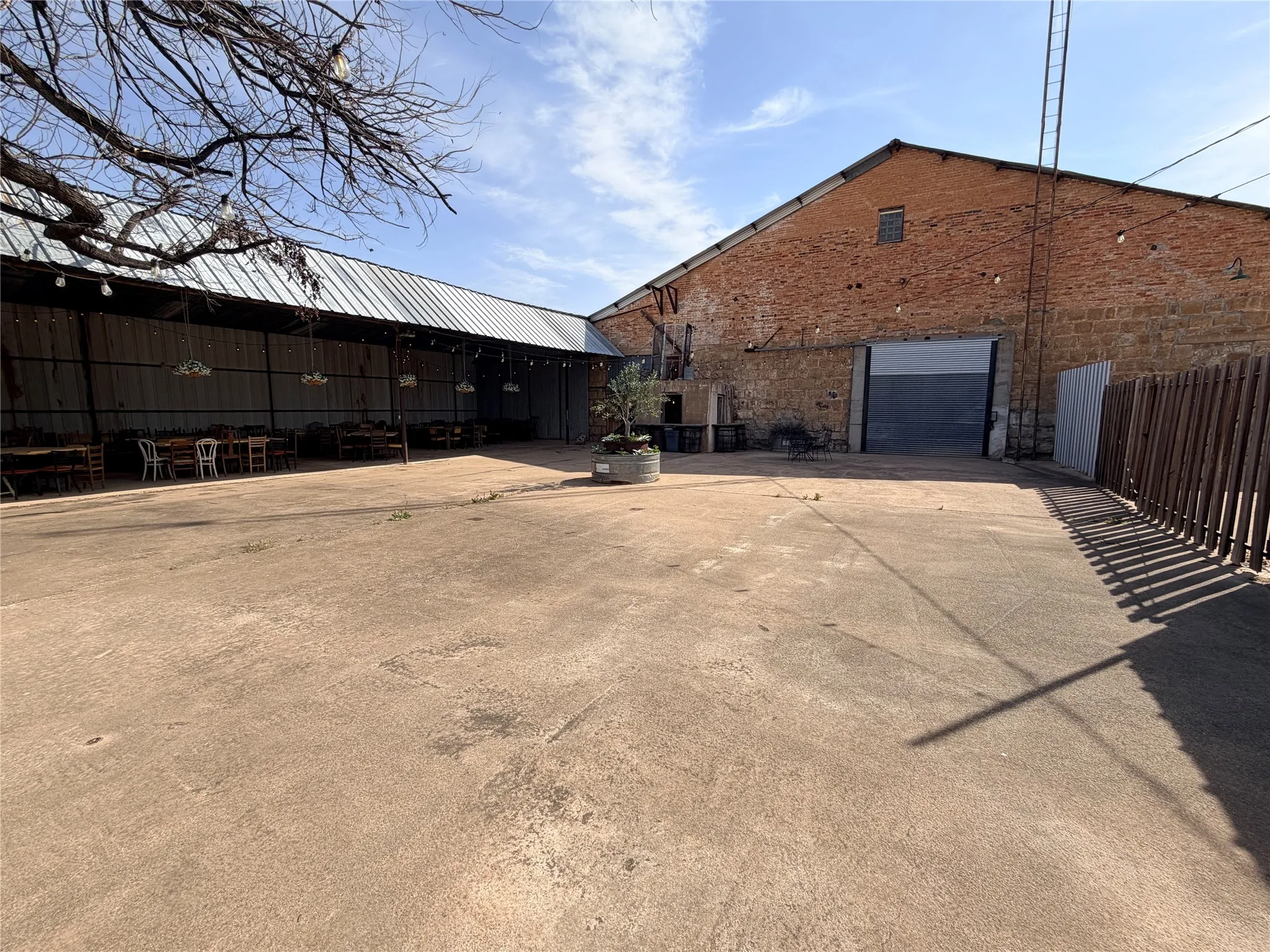 Business For Sale in Baylor County , 107 N Oak Street, Seymour, Texas 76380, 0, 0, Garage spaces, 0 Sqft, built in 1900, Preowned, mls#21217400, Real Estate Agent in Seymour, Homes For Sale in Baylor county, Homes For Sale in Seymour, Realtor in Seymour Texas, Real Estate Brokerage Independent Realty Texas, Luminita Cordes Realtor