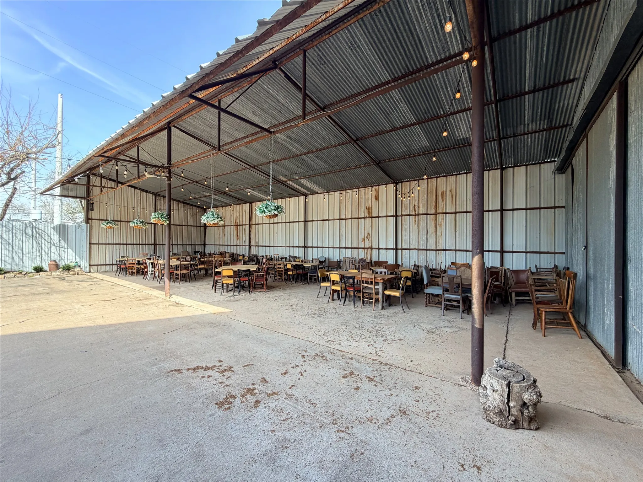 Business For Sale in Baylor County , 107 N Oak Street, Seymour, Texas 76380, 0, 0, Garage spaces, 0 Sqft, built in 1900, Preowned, mls#21217400, Real Estate Agent in Seymour, Homes For Sale in Baylor county, Homes For Sale in Seymour, Realtor in Seymour Texas, Real Estate Brokerage Independent Realty Texas, Luminita Cordes Realtor