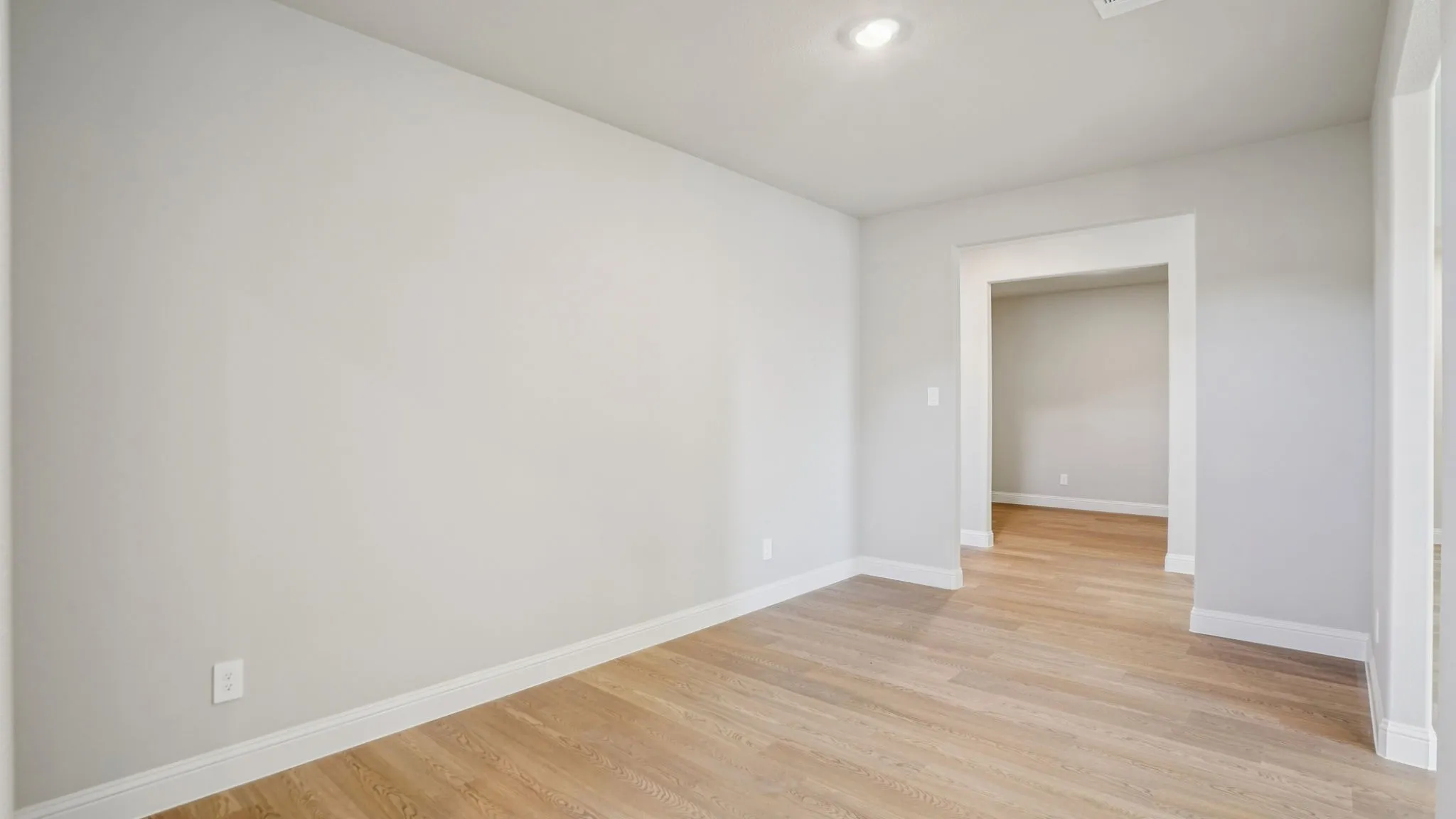 Photo is not of the actual home, but is an inspirational photo of builder’s model home and may depict options, furnishings, and/or decorator features that are not included.