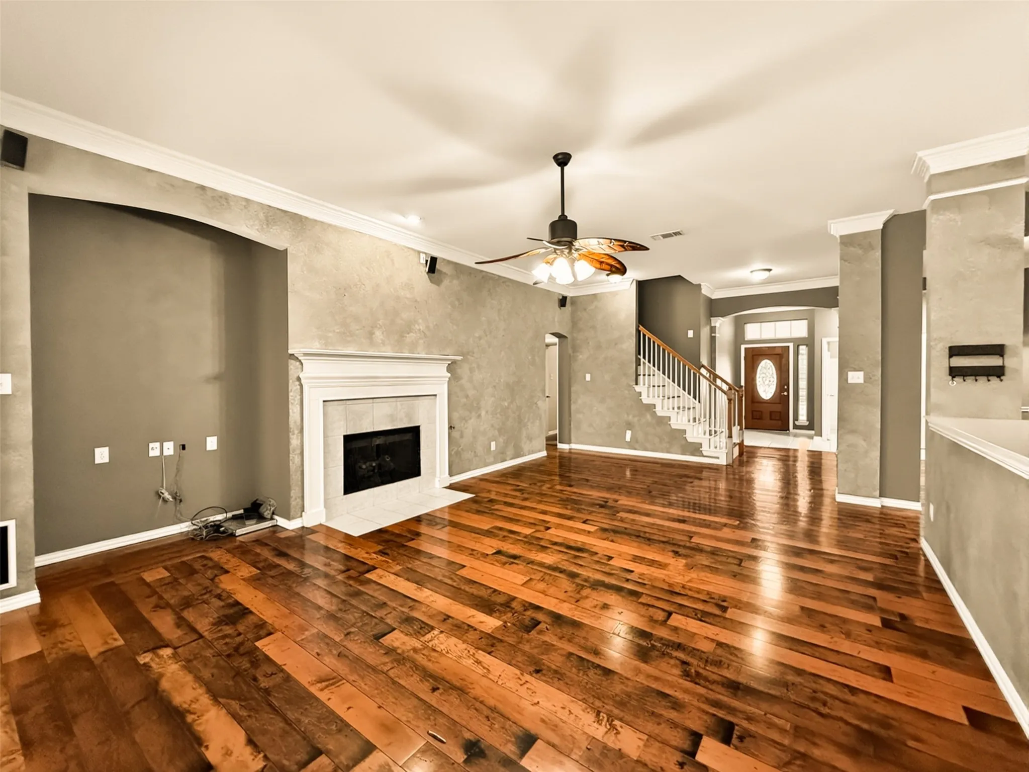 Single Family Residence For Sale in Denton County , 2025 Fair Oaks Circle, Corinth, Texas 76210, 4 Bedroom, 3 Bathroom, 2 Garage spaces, 3,400 Sqft, built in 1999, mls#21212363, Real Estate Agent in Corinth, Homes For Sale in Denton county, Homes For Sale in Corinth, Realtor in Corinth Texas, Real Estate Brokerage Independent Realty Texas, Luminita Cordes Realtor