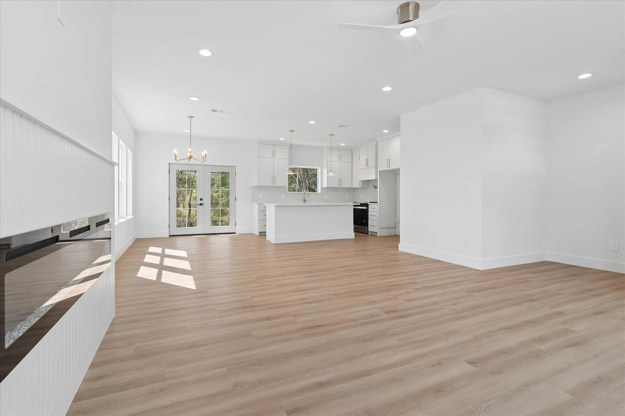 Single Family Residence For Sale in Ellis County , 121 Lakeshore Lane, Glenn Heights, Texas 75154, 4 Bedroom, 3 Bathroom, 2 Garage spaces, 2,065 Sqft, built in 2026, Preowned, mls#21214105, Real Estate Agent in Glenn Heights, Homes For Sale in Ellis county, Homes For Sale in Glenn Heights, Realtor in Glenn Heights Texas, Real Estate Brokerage Independent Realty Texas, Luminita Cordes Realtor
