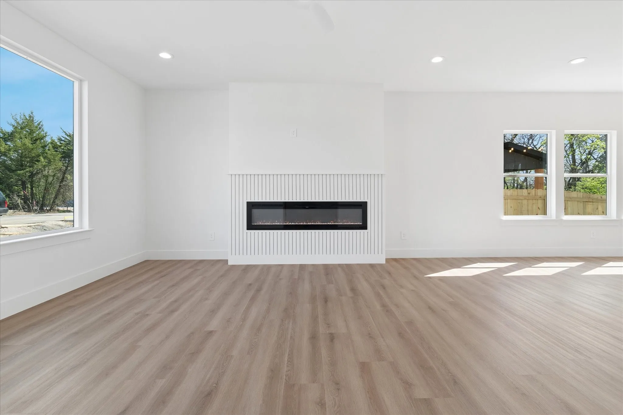 Single Family Residence For Sale in Ellis County , 121 Lakeshore Lane, Glenn Heights, Texas 75154, 4 Bedroom, 3 Bathroom, 2 Garage spaces, 2,065 Sqft, built in 2026, Preowned, mls#21214105, Real Estate Agent in Glenn Heights, Homes For Sale in Ellis county, Homes For Sale in Glenn Heights, Realtor in Glenn Heights Texas, Real Estate Brokerage Independent Realty Texas, Luminita Cordes Realtor