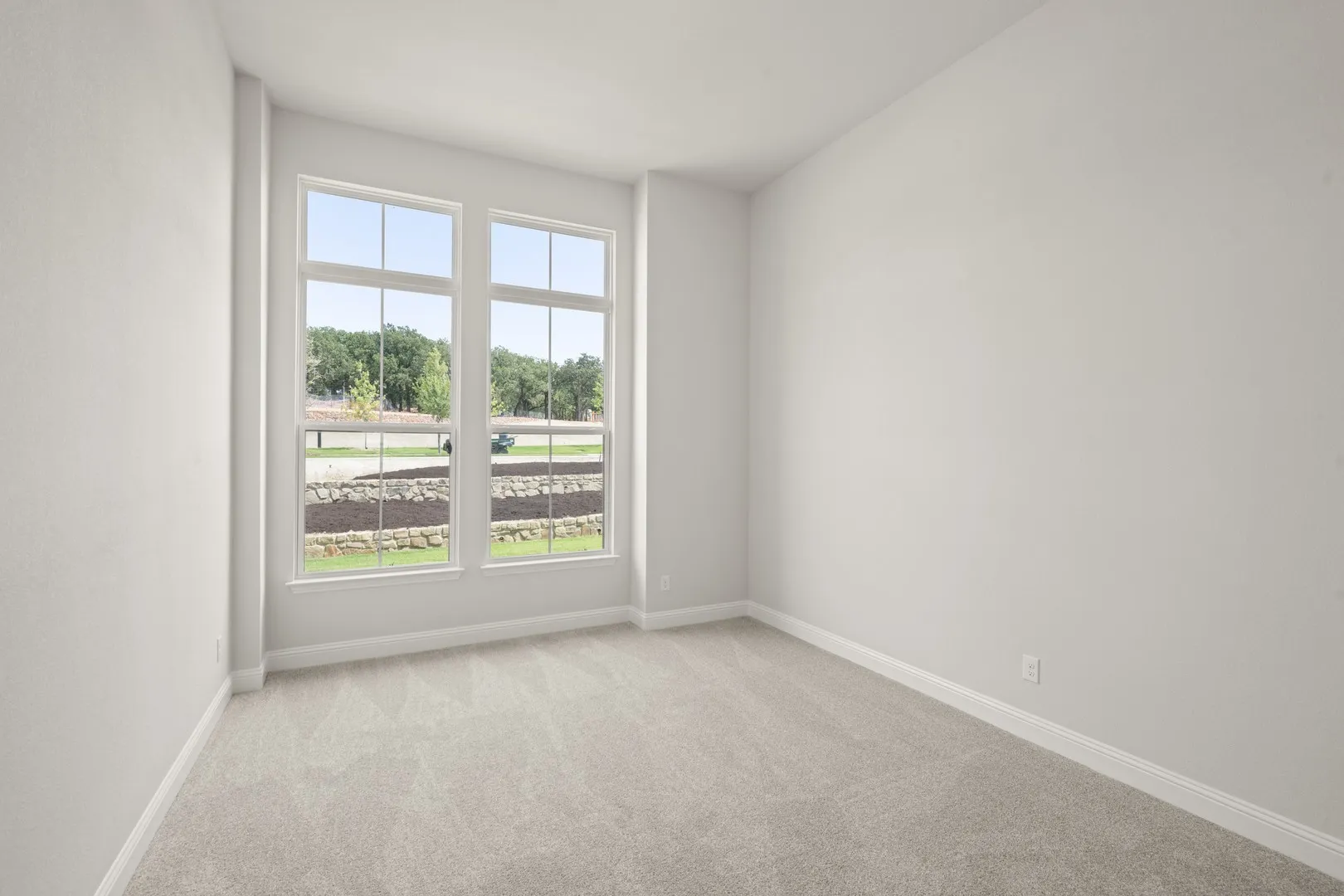 9104 Landmark- Bedroom-1
