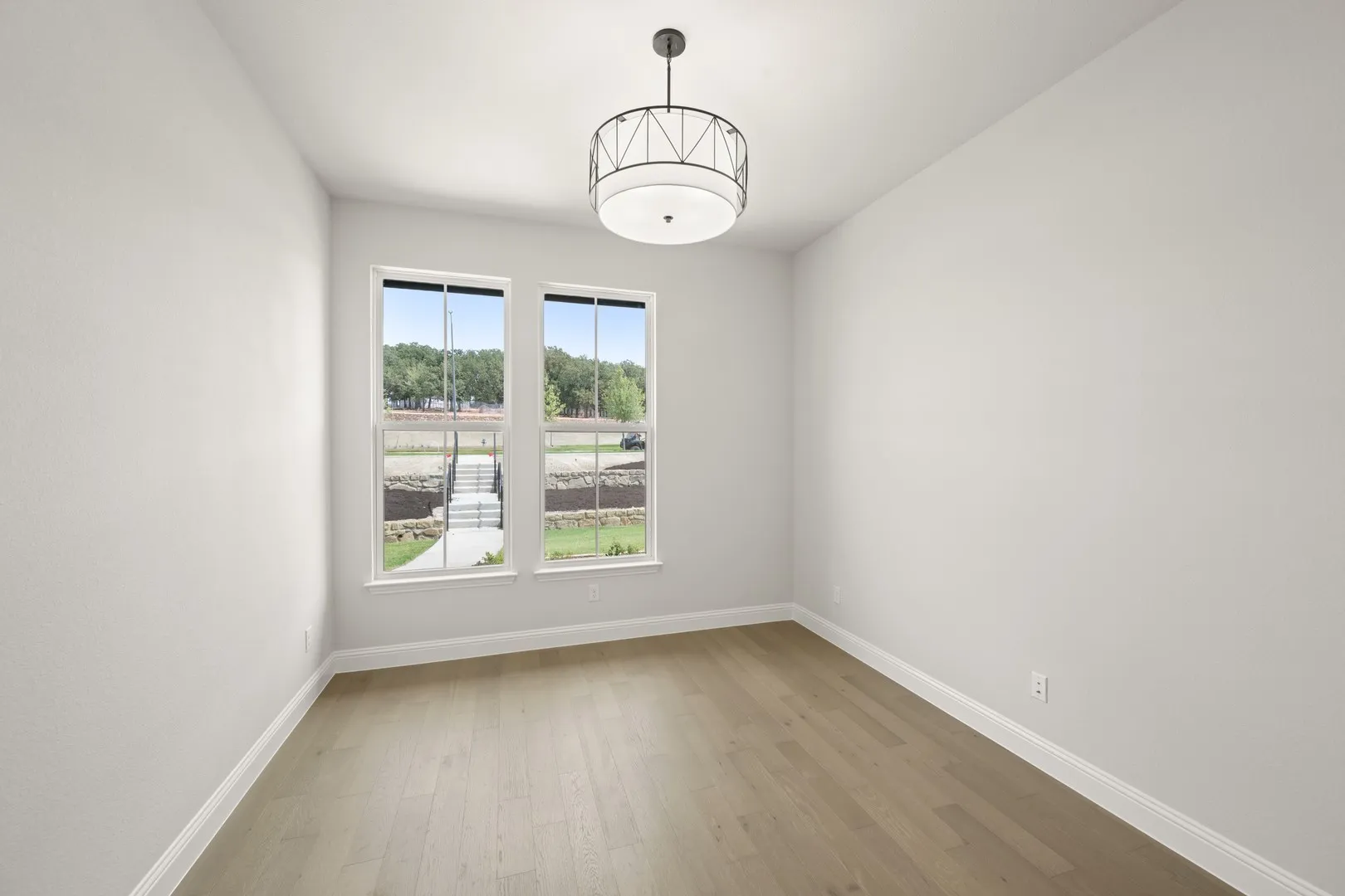 9104 Landmark- Study-1