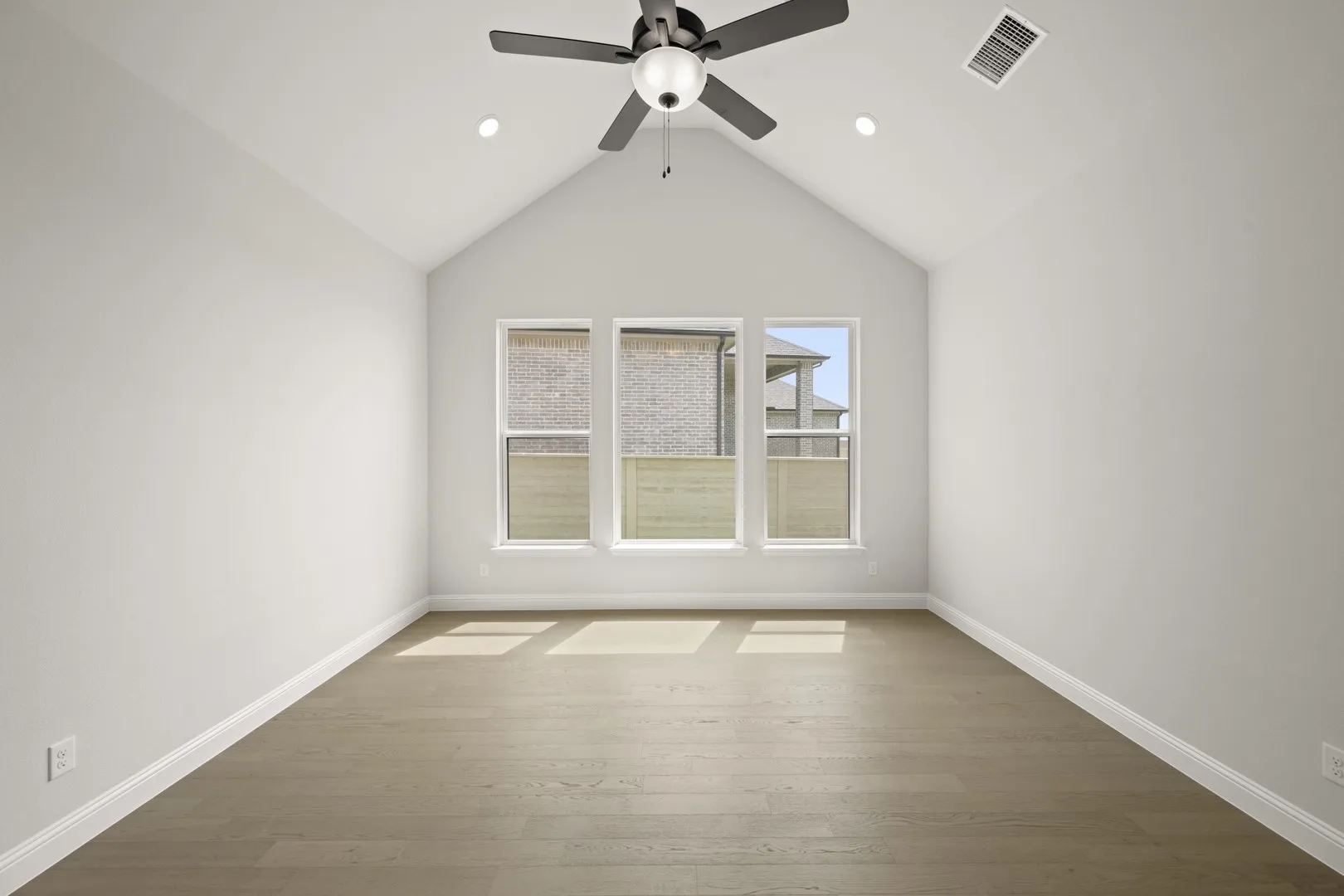 9104 Landmark- Primary Suite-1