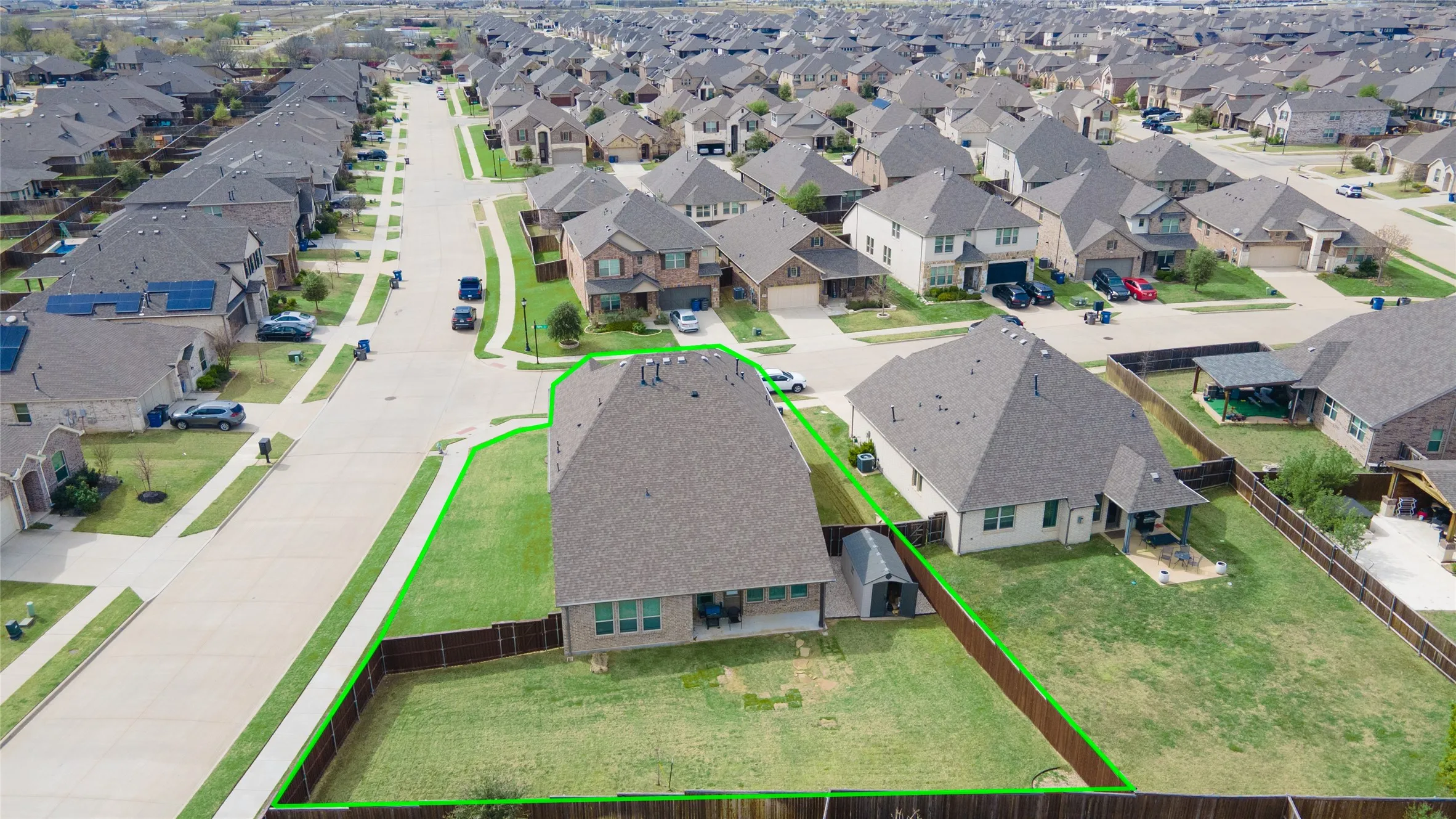 Single Family Residence For Sale in Denton County , 4542 Kipling Avenue, Celina, Texas 76227, 4 Bedroom, 4 Bathroom, 2 Garage spaces, 3,680 Sqft, built in 2019, Preowned, mls#21215764, Real Estate Agent in Celina, Homes For Sale in Denton county, Homes For Sale in Celina, Realtor in Celina Texas, Real Estate Brokerage Independent Realty Texas, Luminita Cordes Realtor