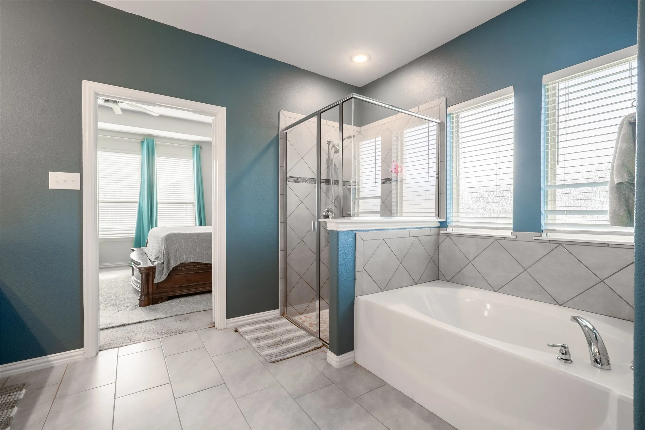 Single Family Residence For Sale in Denton County , 4542 Kipling Avenue, Celina, Texas 76227, 4 Bedroom, 4 Bathroom, 2 Garage spaces, 3,680 Sqft, built in 2019, Preowned, mls#21215764, Real Estate Agent in Celina, Homes For Sale in Denton county, Homes For Sale in Celina, Realtor in Celina Texas, Real Estate Brokerage Independent Realty Texas, Luminita Cordes Realtor
