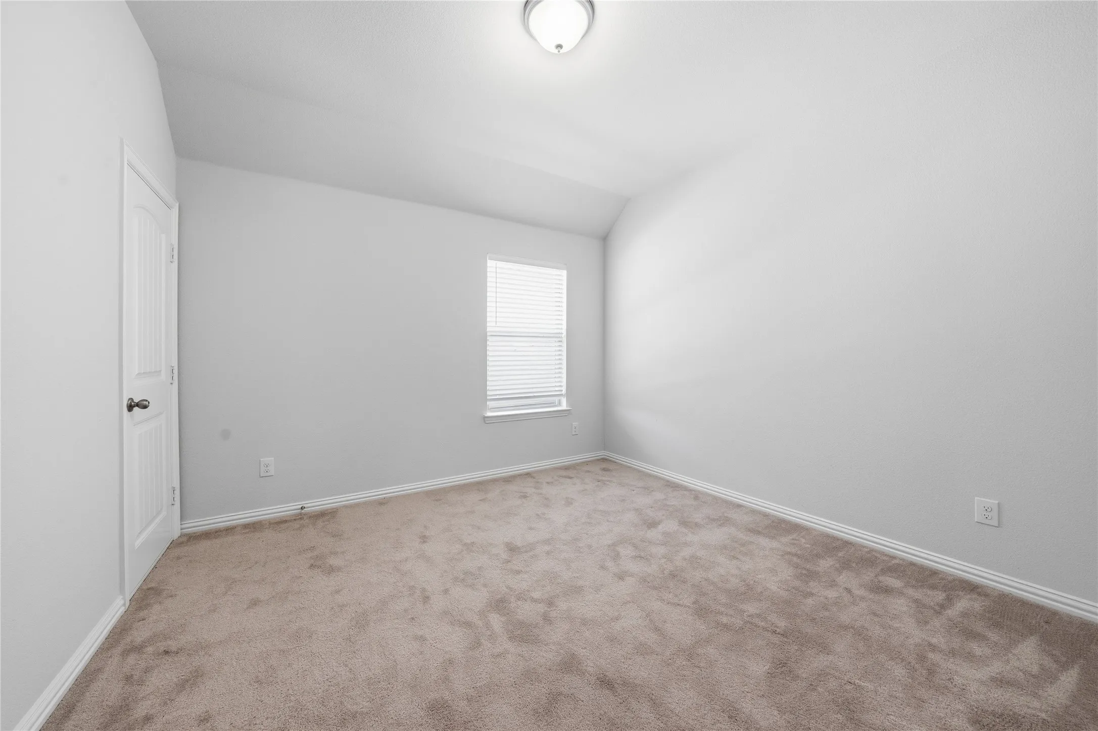 Single Family Residence For Sale in Denton County , 4542 Kipling Avenue, Celina, Texas 76227, 4 Bedroom, 4 Bathroom, 2 Garage spaces, 3,680 Sqft, built in 2019, Preowned, mls#21215764, Real Estate Agent in Celina, Homes For Sale in Denton county, Homes For Sale in Celina, Realtor in Celina Texas, Real Estate Brokerage Independent Realty Texas, Luminita Cordes Realtor