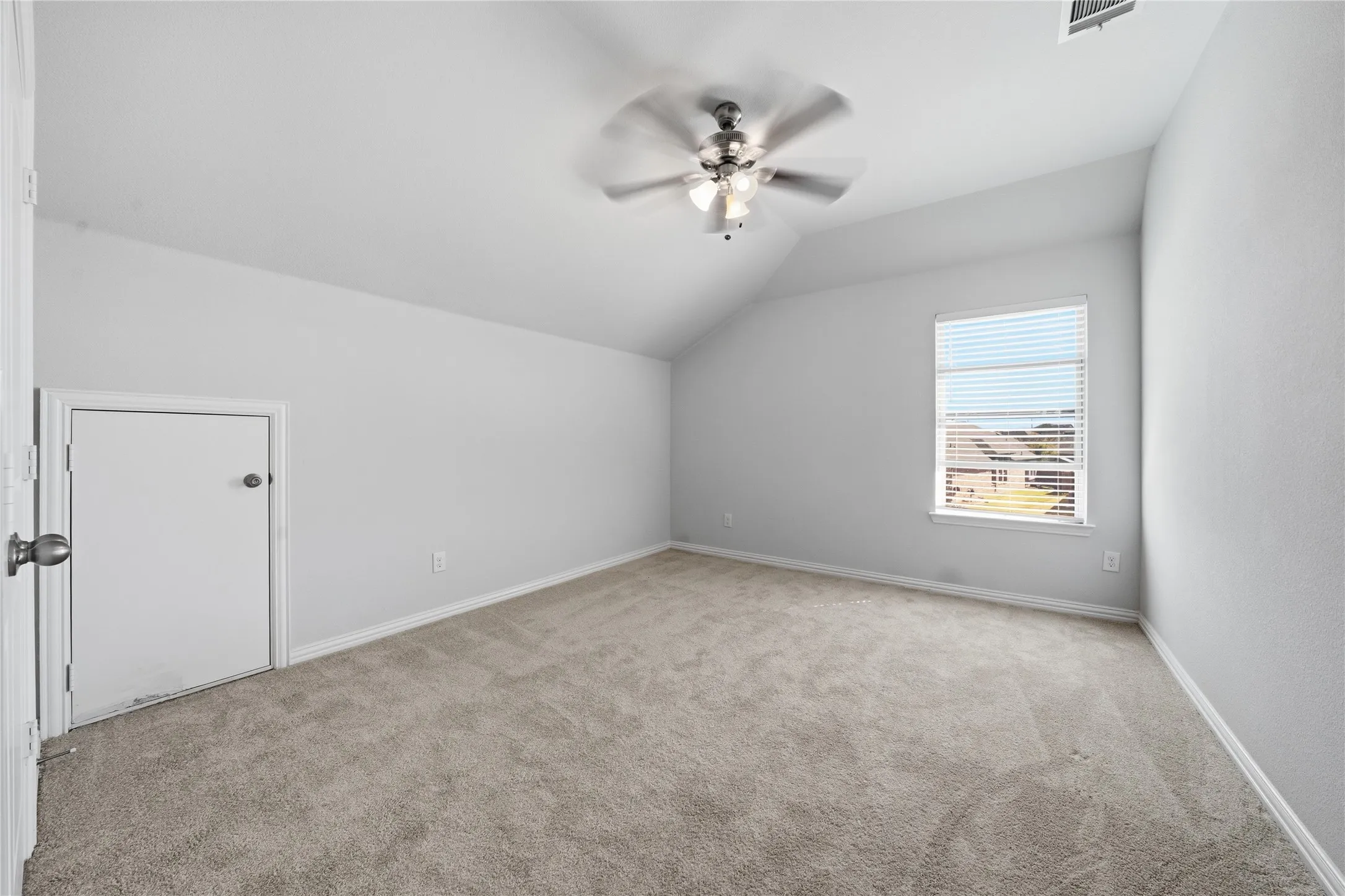 Single Family Residence For Sale in Denton County , 4542 Kipling Avenue, Celina, Texas 76227, 4 Bedroom, 4 Bathroom, 2 Garage spaces, 3,680 Sqft, built in 2019, Preowned, mls#21215764, Real Estate Agent in Celina, Homes For Sale in Denton county, Homes For Sale in Celina, Realtor in Celina Texas, Real Estate Brokerage Independent Realty Texas, Luminita Cordes Realtor