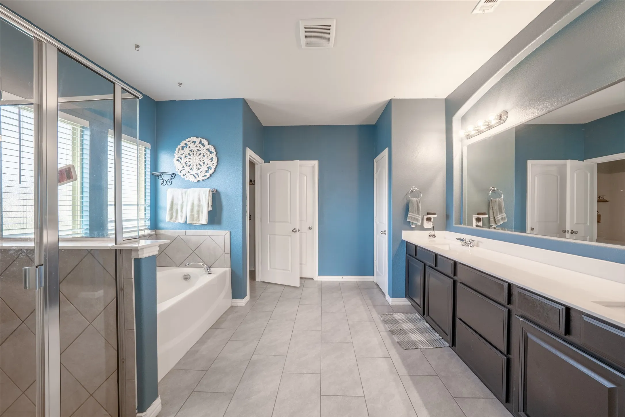 Single Family Residence For Sale in Denton County , 4542 Kipling Avenue, Celina, Texas 76227, 4 Bedroom, 4 Bathroom, 2 Garage spaces, 3,680 Sqft, built in 2019, Preowned, mls#21215764, Real Estate Agent in Celina, Homes For Sale in Denton county, Homes For Sale in Celina, Realtor in Celina Texas, Real Estate Brokerage Independent Realty Texas, Luminita Cordes Realtor