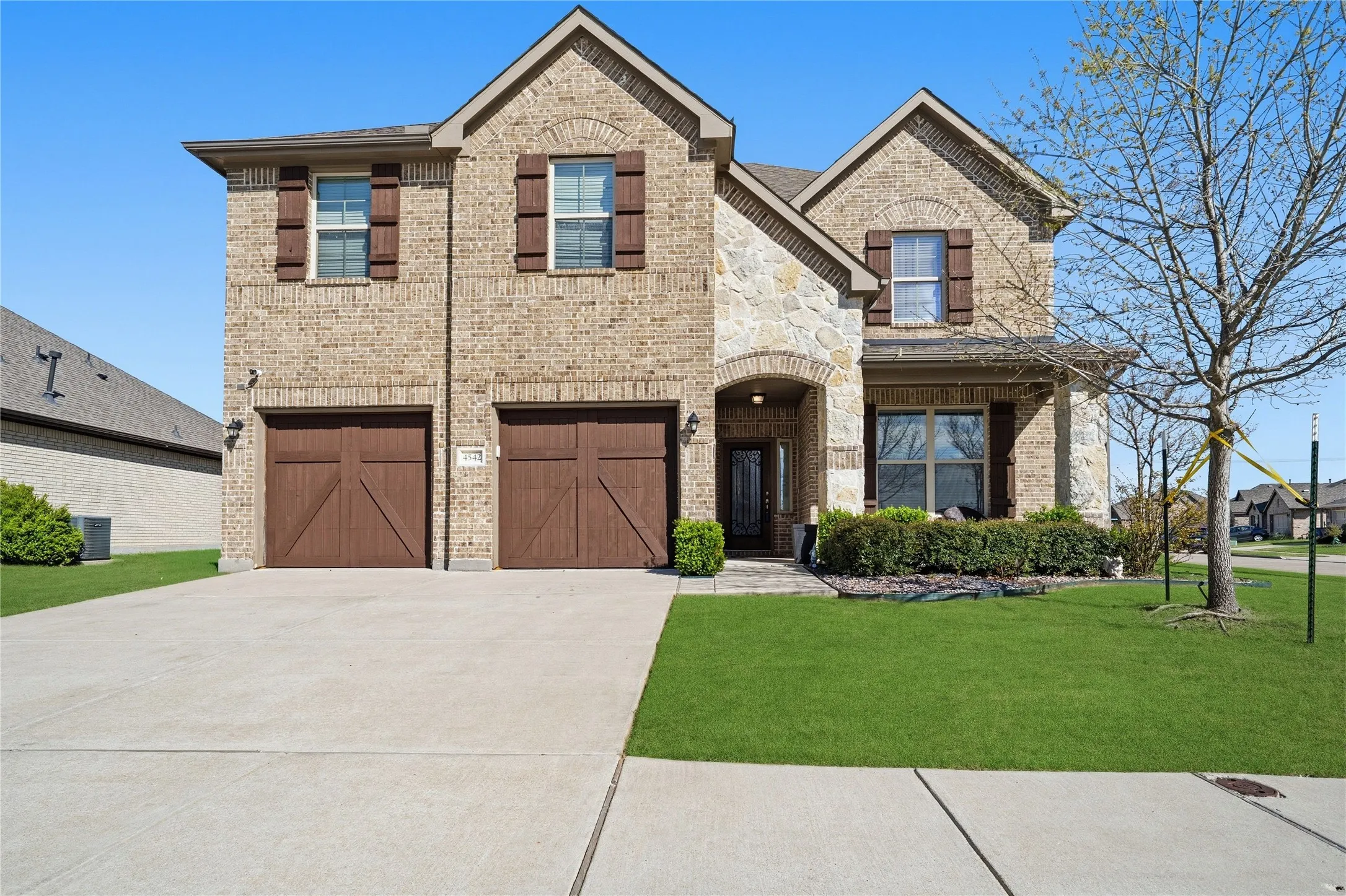 Single Family Residence For Sale in Denton County , 4542 Kipling Avenue, Celina, Texas 76227, 4 Bedroom, 4 Bathroom, 2 Garage spaces, 3,680 Sqft, built in 2019, Preowned, mls#21215764, Real Estate Agent in Celina, Homes For Sale in Denton county, Homes For Sale in Celina, Realtor in Celina Texas, Real Estate Brokerage Independent Realty Texas, Luminita Cordes Realtor
