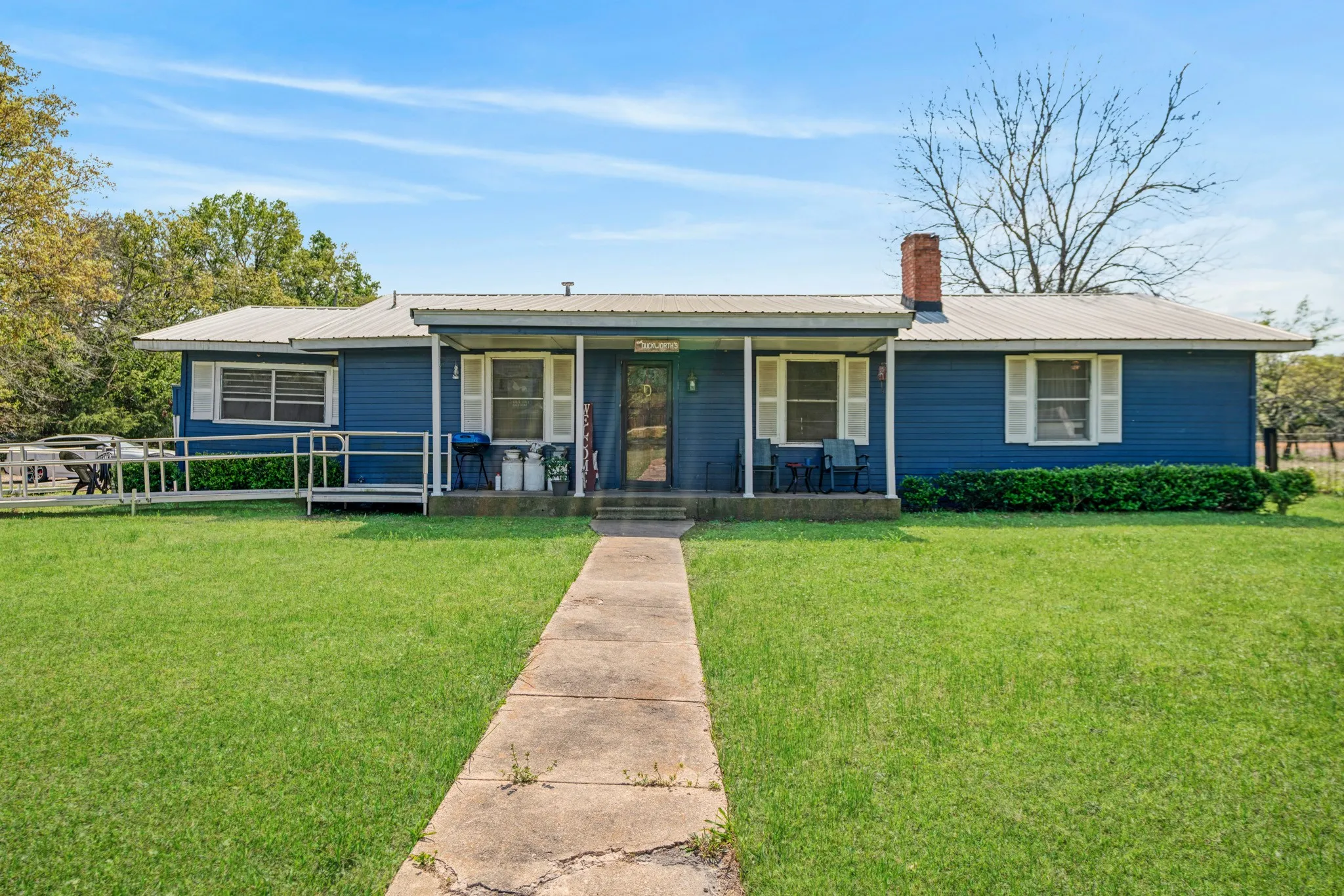 Single Family Residence For Sale in Delta County , 4958 TEXAS HIGHWAY 154, Cooper, Texas 75432, 4 Bedroom, 2 Bathroom, Garage spaces, 1,448 Sqft, built in 1970, Preowned, mls#21217516, Real Estate Agent in Cooper, Homes For Sale in Delta county, Homes For Sale in Cooper, Realtor in Cooper Texas, Real Estate Brokerage Independent Realty Texas, Luminita Cordes Realtor