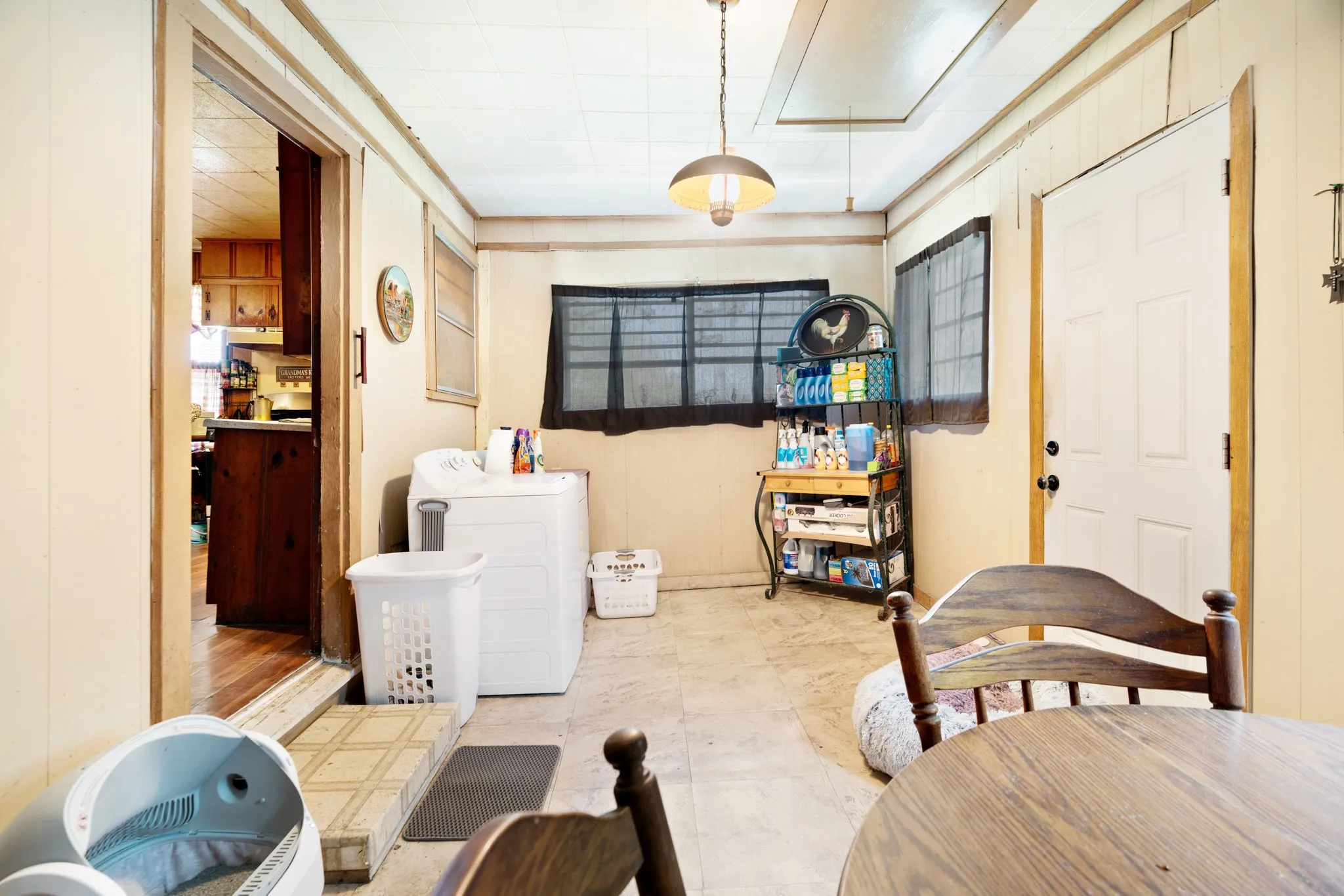 Single Family Residence For Sale in Delta County , 4958 TEXAS HIGHWAY 154, Cooper, Texas 75432, 4 Bedroom, 2 Bathroom, Garage spaces, 1,448 Sqft, built in 1970, Preowned, mls#21217516, Real Estate Agent in Cooper, Homes For Sale in Delta county, Homes For Sale in Cooper, Realtor in Cooper Texas, Real Estate Brokerage Independent Realty Texas, Luminita Cordes Realtor