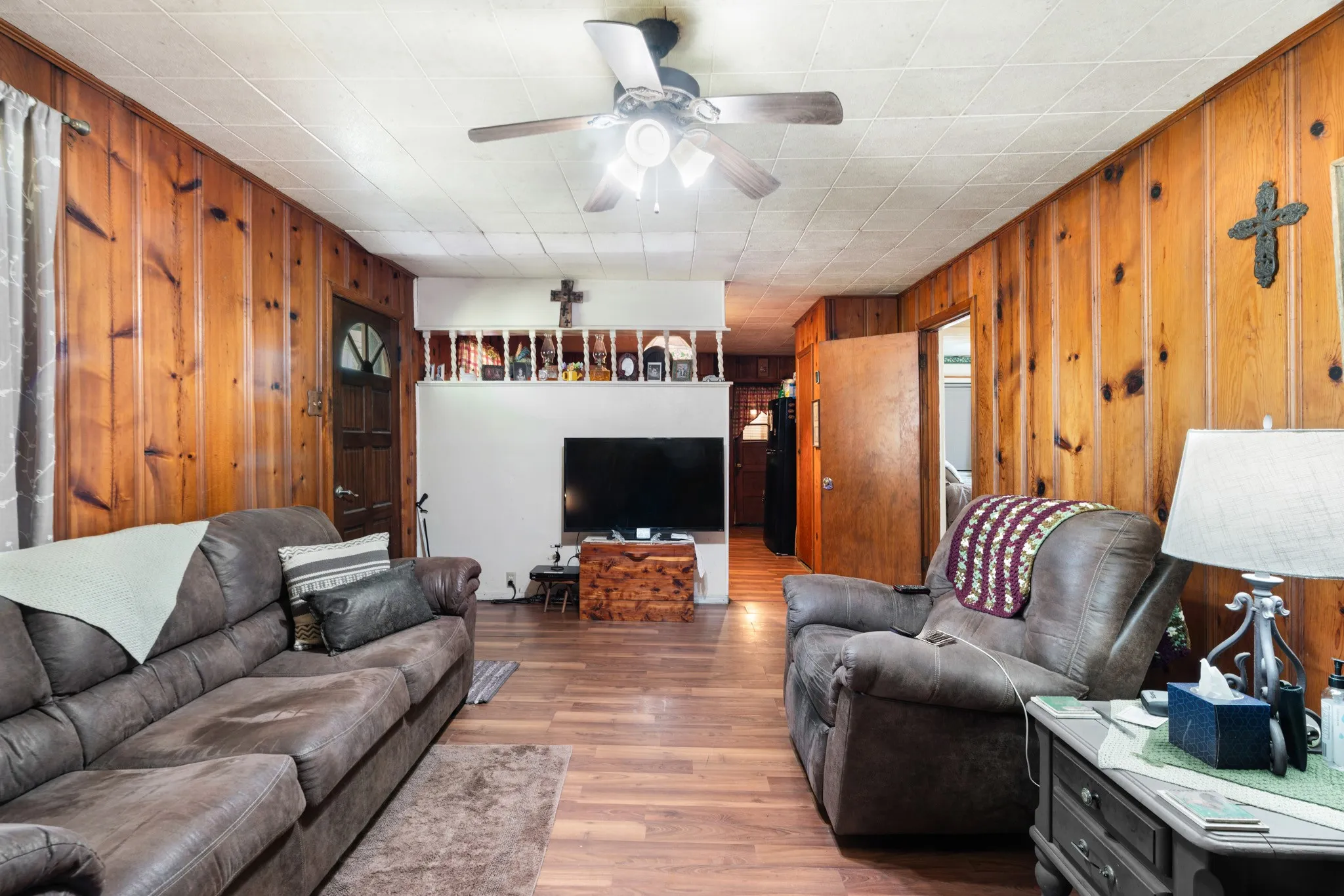 Single Family Residence For Sale in Delta County , 4958 TEXAS HIGHWAY 154, Cooper, Texas 75432, 4 Bedroom, 2 Bathroom, Garage spaces, 1,448 Sqft, built in 1970, Preowned, mls#21217516, Real Estate Agent in Cooper, Homes For Sale in Delta county, Homes For Sale in Cooper, Realtor in Cooper Texas, Real Estate Brokerage Independent Realty Texas, Luminita Cordes Realtor