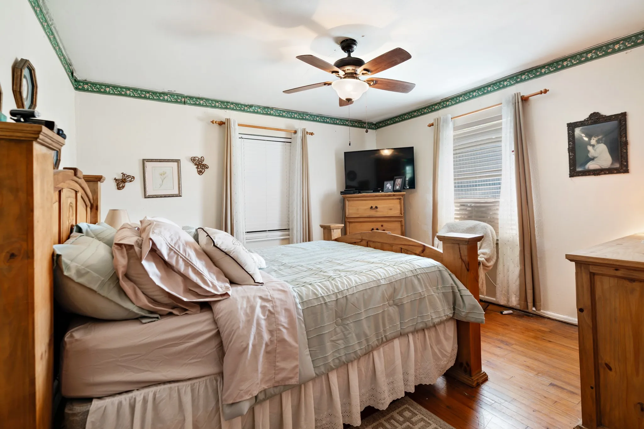 Single Family Residence For Sale in Delta County , 4958 TEXAS HIGHWAY 154, Cooper, Texas 75432, 4 Bedroom, 2 Bathroom, Garage spaces, 1,448 Sqft, built in 1970, Preowned, mls#21217516, Real Estate Agent in Cooper, Homes For Sale in Delta county, Homes For Sale in Cooper, Realtor in Cooper Texas, Real Estate Brokerage Independent Realty Texas, Luminita Cordes Realtor