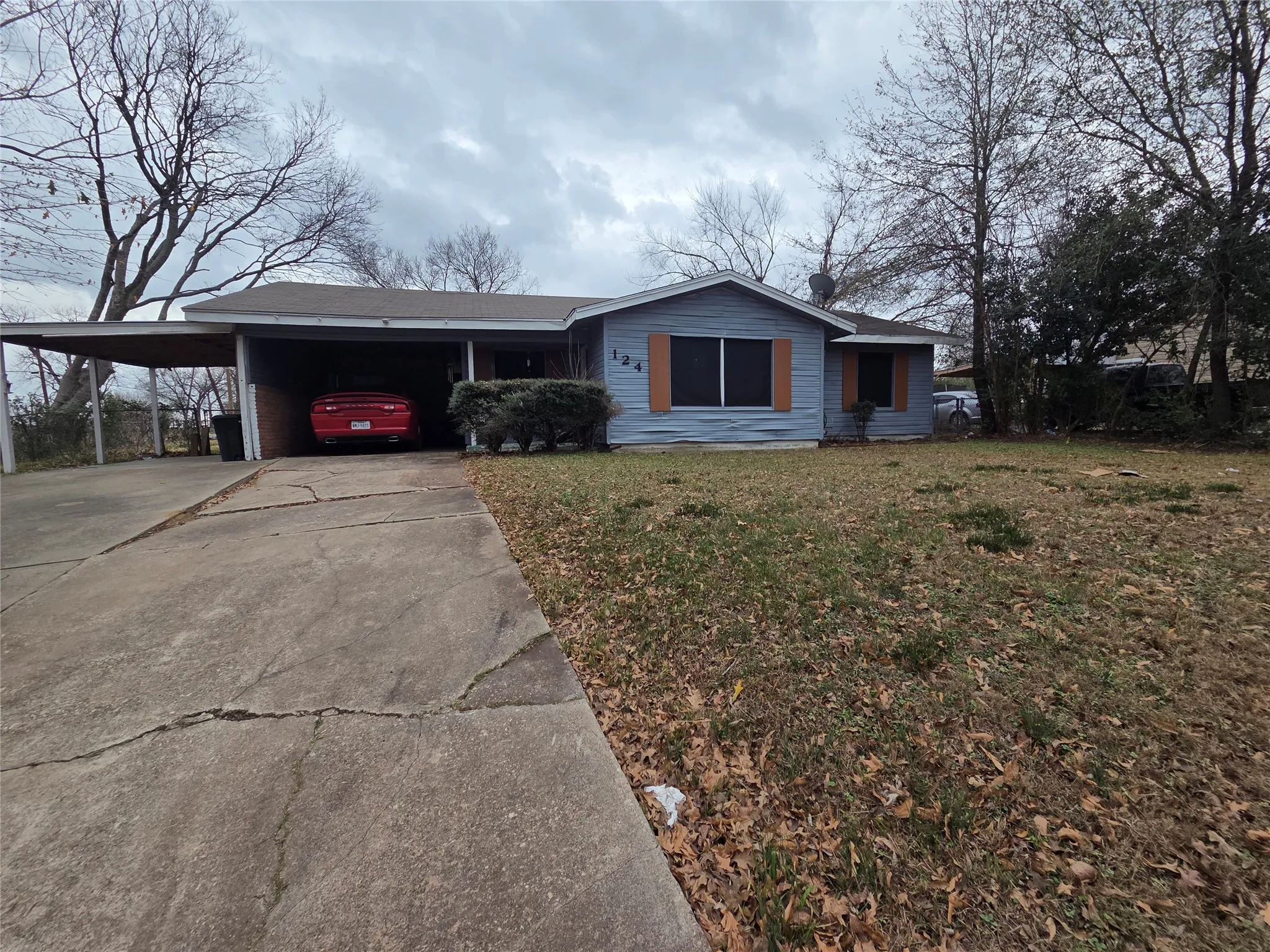 Single Family Residence For Sale in Hopkins County , 124 Foscue Street, Sulphur Springs, Texas 75482, 3 Bedrooms, 1 Bathroom, Garage spaces, 1,318 Sqft, built in 1956, Price $139,900, mls#21217605, Real Estate Agent in Sulphur Springs, Homes For Sale in Hopkins county, Homes For Sale in Sulphur Springs, Realtor in Sulphur Springs Texas, Real Estate Brokerage Independent Realty Texas, Luminita Cordes Realtor