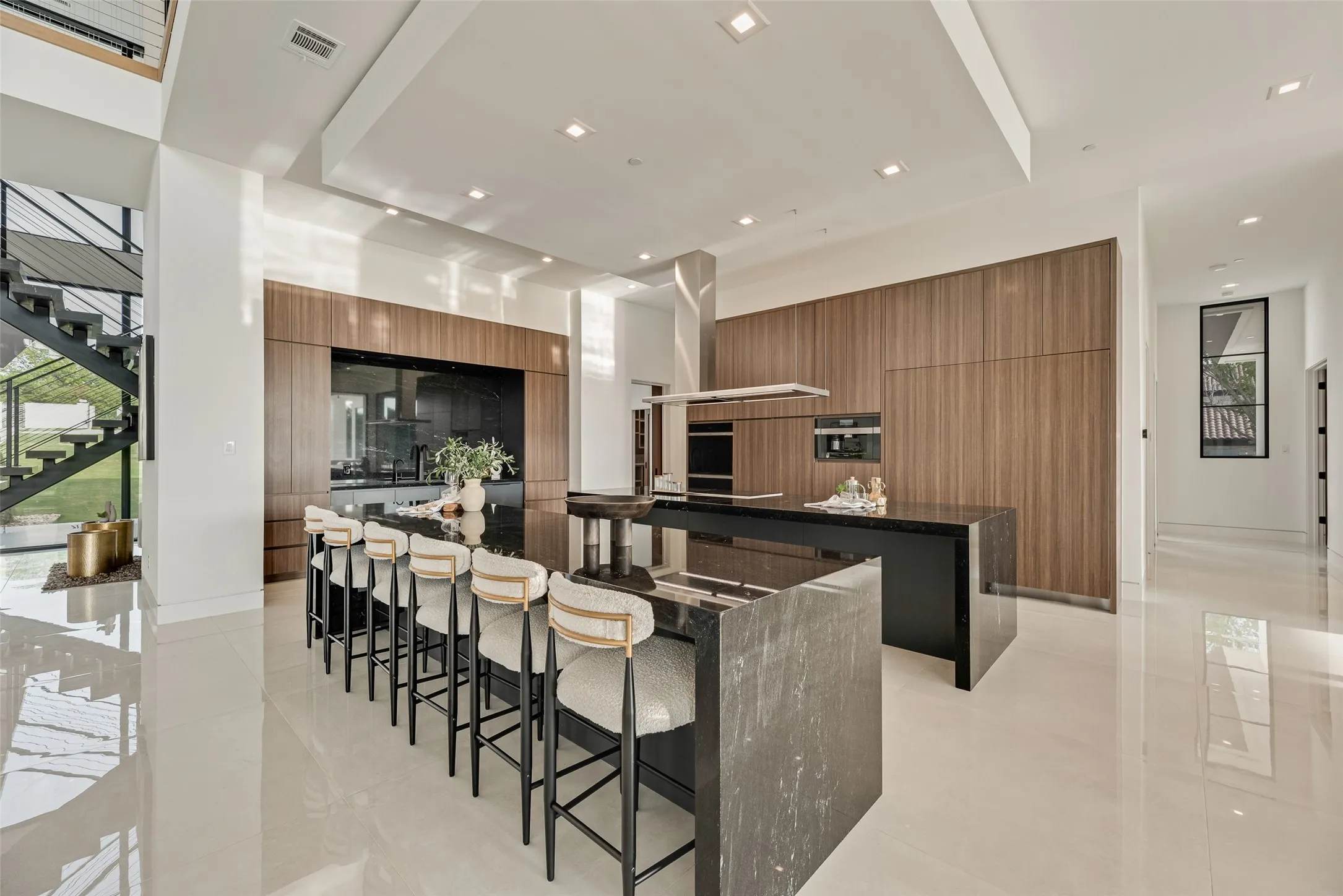 Single Family Residence For Sale in Tarrant County , 410 S White Chapel Boulevard, Southlake, Texas 76092, 8 Bedroom, 11 Bathroom, 4 Garage spaces, 11,123 Sqft, built in 2026, New Construction - Complete, mls#21216332, Real Estate Agent in Southlake, Homes For Sale in Tarrant county, Homes For Sale in Southlake, Realtor in Southlake Texas, Real Estate Brokerage Independent Realty Texas, Luminita Cordes Realtor