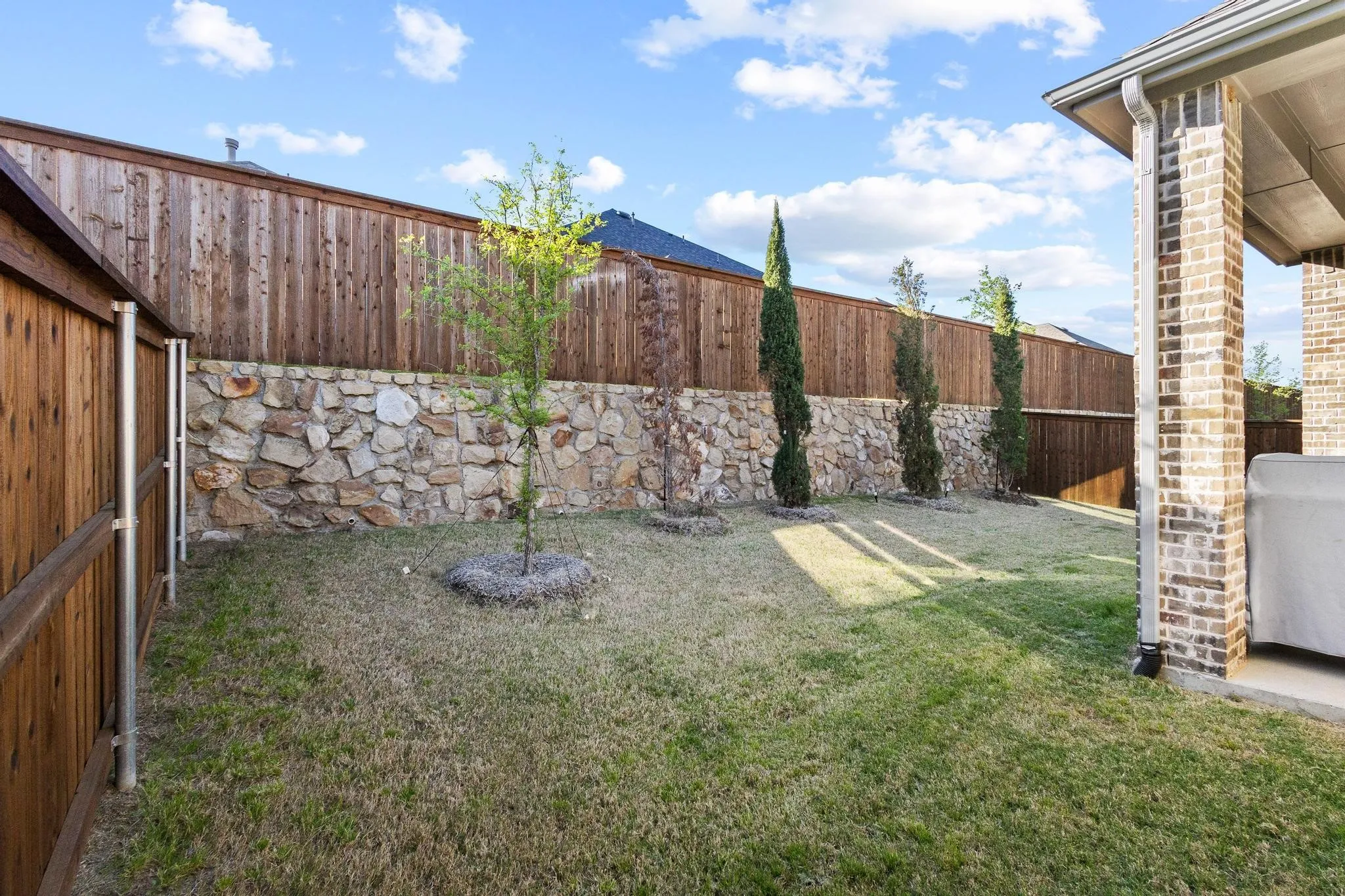 Single Family Residence For Sale in Grayson County , 5056 Westhaven Circle, Denison, Texas 75020, 4 Bedrooms, 2 Bathrooms, 2 Garage spaces, 2,323 Sqft, built in 2024, Price $380,000, mls#21217666, Real Estate Agent in Denison, Homes For Sale in Grayson county, Homes For Sale in Denison, Realtor in Denison Texas, Real Estate Brokerage Independent Realty Texas, Luminita Cordes Realtor