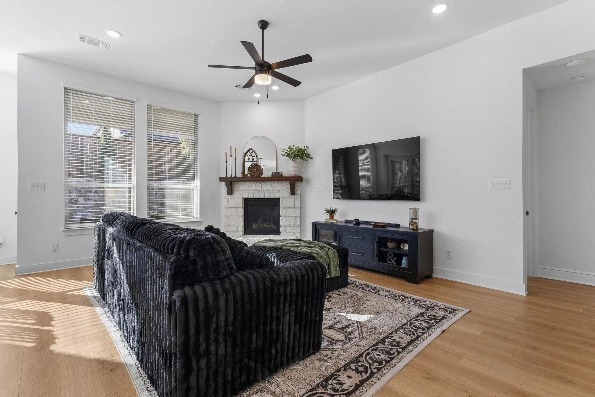 Single Family Residence For Sale in Grayson County , 5056 Westhaven Circle, Denison, Texas 75020, 4 Bedrooms, 2 Bathrooms, 2 Garage spaces, 2,323 Sqft, built in 2024, Price $380,000, mls#21217666, Real Estate Agent in Denison, Homes For Sale in Grayson county, Homes For Sale in Denison, Realtor in Denison Texas, Real Estate Brokerage Independent Realty Texas, Luminita Cordes Realtor