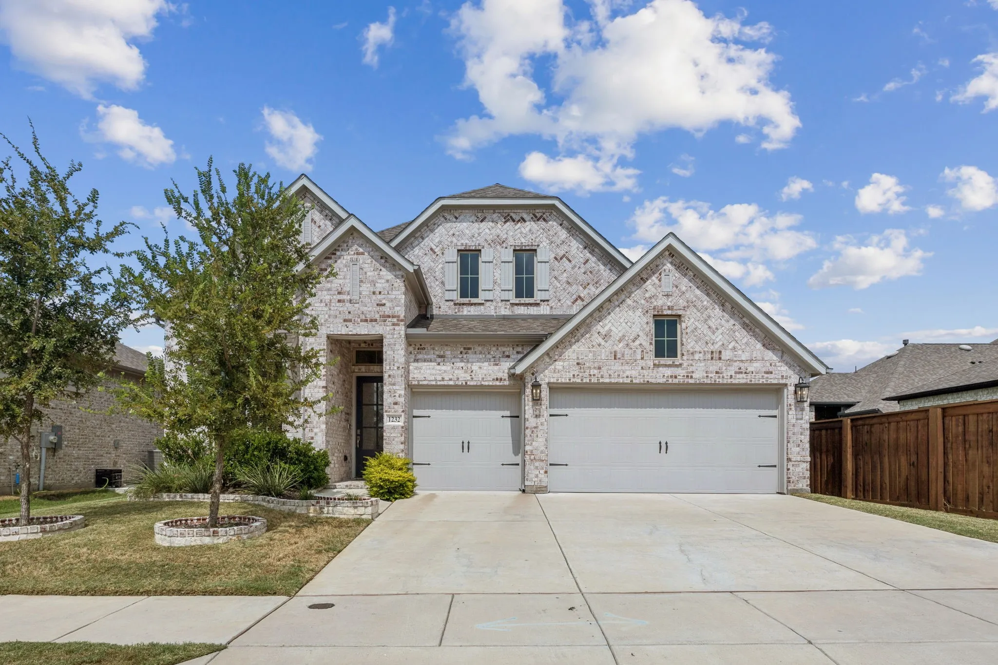 Single Family Residence For Sale in Kaufman County , 1232 Rushcroft Way, Forney, Texas 75126, 4 Bedroom, 4 Bathroom, 3 Garage spaces, 2,730 Sqft, built in 2022, Preowned, Price $425,000, mls#21217681, Real Estate Agent in Forney, Homes For Sale in Kaufman county, Homes For Sale in Forney, Realtor in Forney Texas, Real Estate Brokerage Independent Realty Texas, Luminita Cordes Realtor
