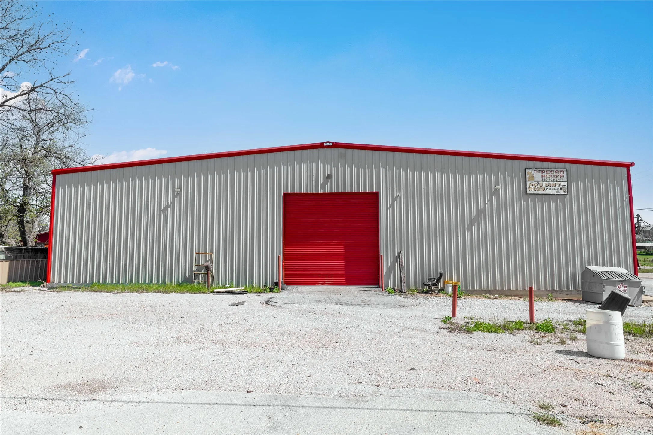 Retail For Sale in Comanche County , 117 E. Bivar, De Leon, Texas 76444, 0, 0, Garage spaces, 0 Sqft, built in 2010, Preowned, Price $481,500, mls#21217223, Real Estate Agent in De Leon, Homes For Sale in Comanche county, Homes For Sale in De Leon, Realtor in De Leon Texas, Real Estate Brokerage Independent Realty Texas, Luminita Cordes Realtor
