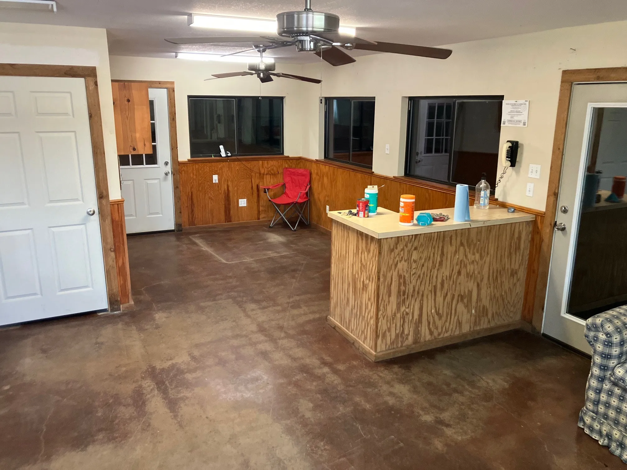 Retail For Sale in Comanche County , 117 E. Bivar, De Leon, Texas 76444, 0, 0, Garage spaces, 0 Sqft, built in 2010, Preowned, Price $481,500, mls#21217223, Real Estate Agent in De Leon, Homes For Sale in Comanche county, Homes For Sale in De Leon, Realtor in De Leon Texas, Real Estate Brokerage Independent Realty Texas, Luminita Cordes Realtor