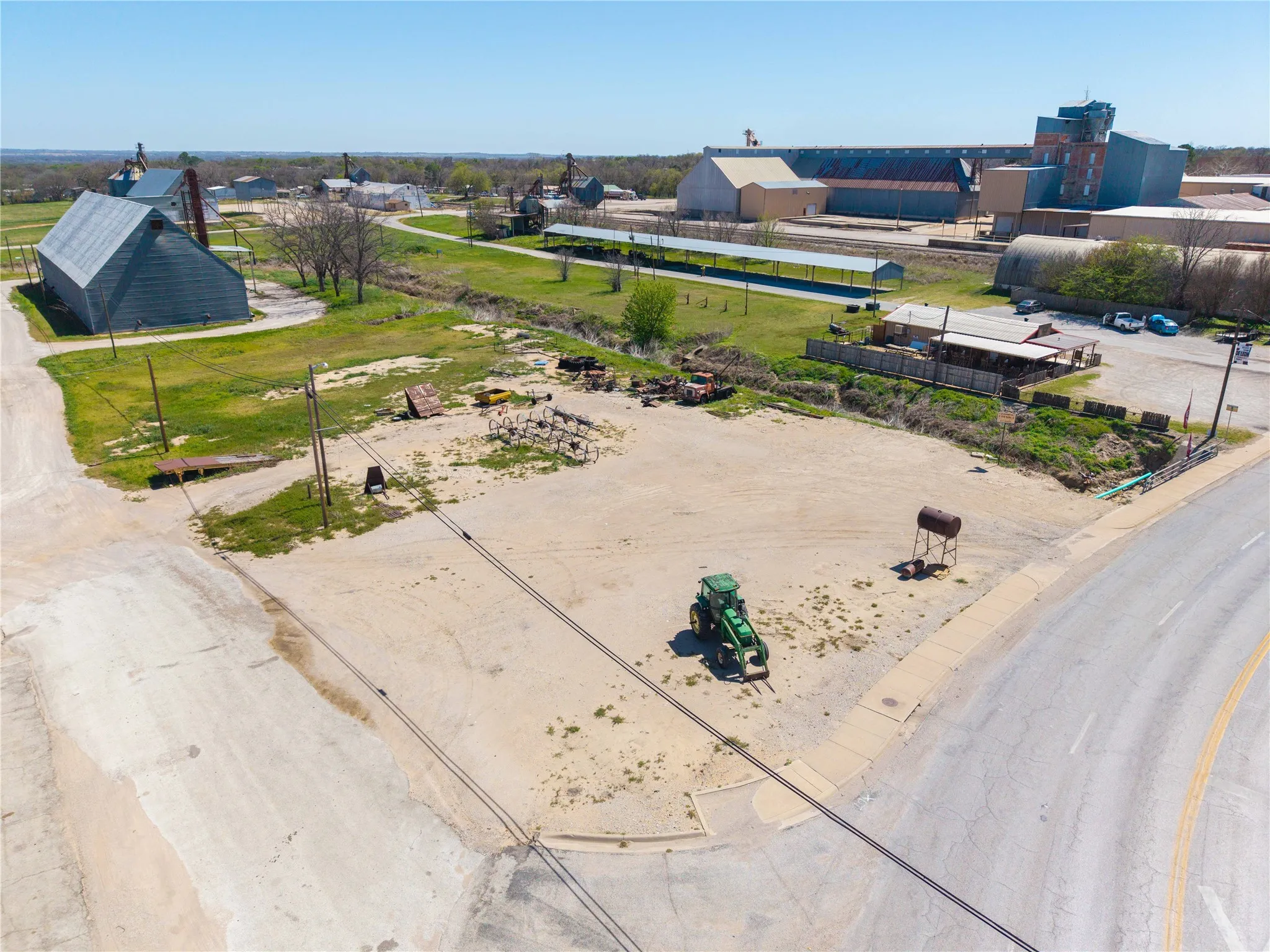 Retail For Sale in Comanche County , 117 E. Bivar, De Leon, Texas 76444, 0, 0, Garage spaces, 0 Sqft, built in 2010, Preowned, Price $481,500, mls#21217223, Real Estate Agent in De Leon, Homes For Sale in Comanche county, Homes For Sale in De Leon, Realtor in De Leon Texas, Real Estate Brokerage Independent Realty Texas, Luminita Cordes Realtor
