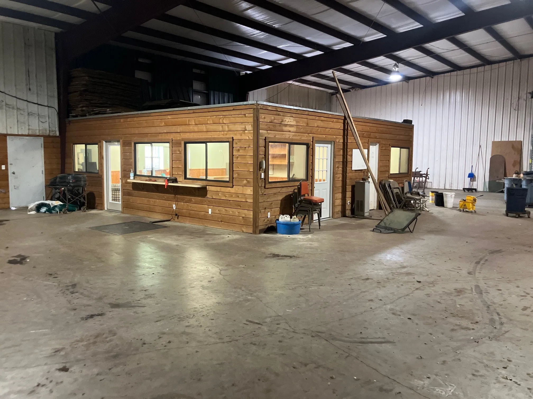 Retail For Sale in Comanche County , 117 E. Bivar, De Leon, Texas 76444, 0, 0, Garage spaces, 0 Sqft, built in 2010, Preowned, Price $481,500, mls#21217223, Real Estate Agent in De Leon, Homes For Sale in Comanche county, Homes For Sale in De Leon, Realtor in De Leon Texas, Real Estate Brokerage Independent Realty Texas, Luminita Cordes Realtor