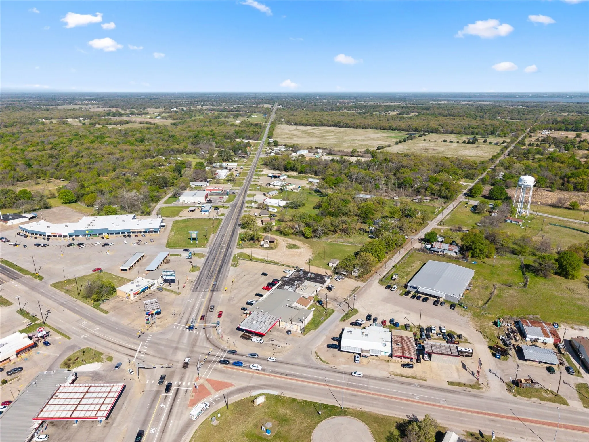 Retail For Sale in Henderson County , 101 N Seven Points Boulevard, Seven Points, Texas 75143, 0, 0, Garage spaces, 0 Sqft, built in 1980, Preowned, Price $1,700,000, mls#21217737, Real Estate Agent in Seven Points, Homes For Sale in Henderson county, Homes For Sale in Seven Points, Realtor in Seven Points Texas, Real Estate Brokerage Independent Realty Texas, Luminita Cordes Realtor