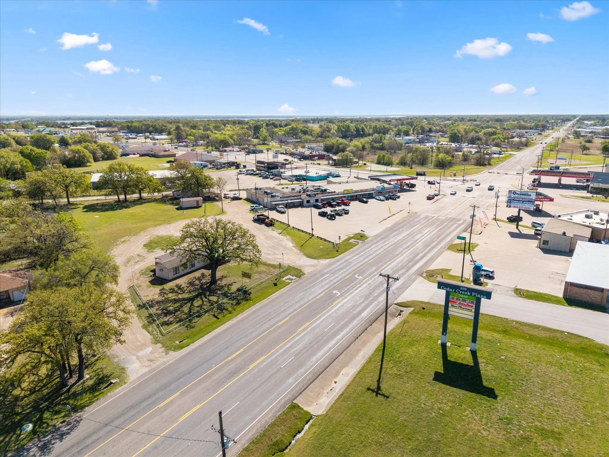 Retail For Sale in Henderson County , 101 N Seven Points Boulevard, Seven Points, Texas 75143, 0, 0, Garage spaces, 0 Sqft, built in 1980, Preowned, Price $1,700,000, mls#21217737, Real Estate Agent in Seven Points, Homes For Sale in Henderson county, Homes For Sale in Seven Points, Realtor in Seven Points Texas, Real Estate Brokerage Independent Realty Texas, Luminita Cordes Realtor