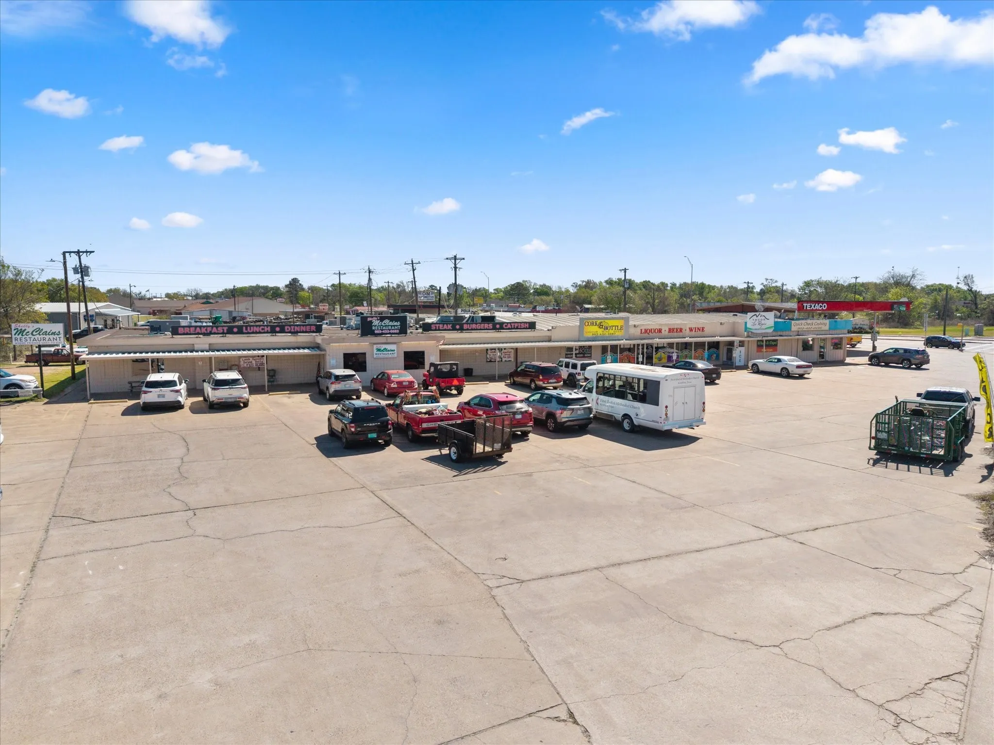 Retail For Sale in Henderson County , 101 N Seven Points Boulevard, Seven Points, Texas 75143, 0, 0, Garage spaces, 0 Sqft, built in 1980, Preowned, Price $1,700,000, mls#21217737, Real Estate Agent in Seven Points, Homes For Sale in Henderson county, Homes For Sale in Seven Points, Realtor in Seven Points Texas, Real Estate Brokerage Independent Realty Texas, Luminita Cordes Realtor