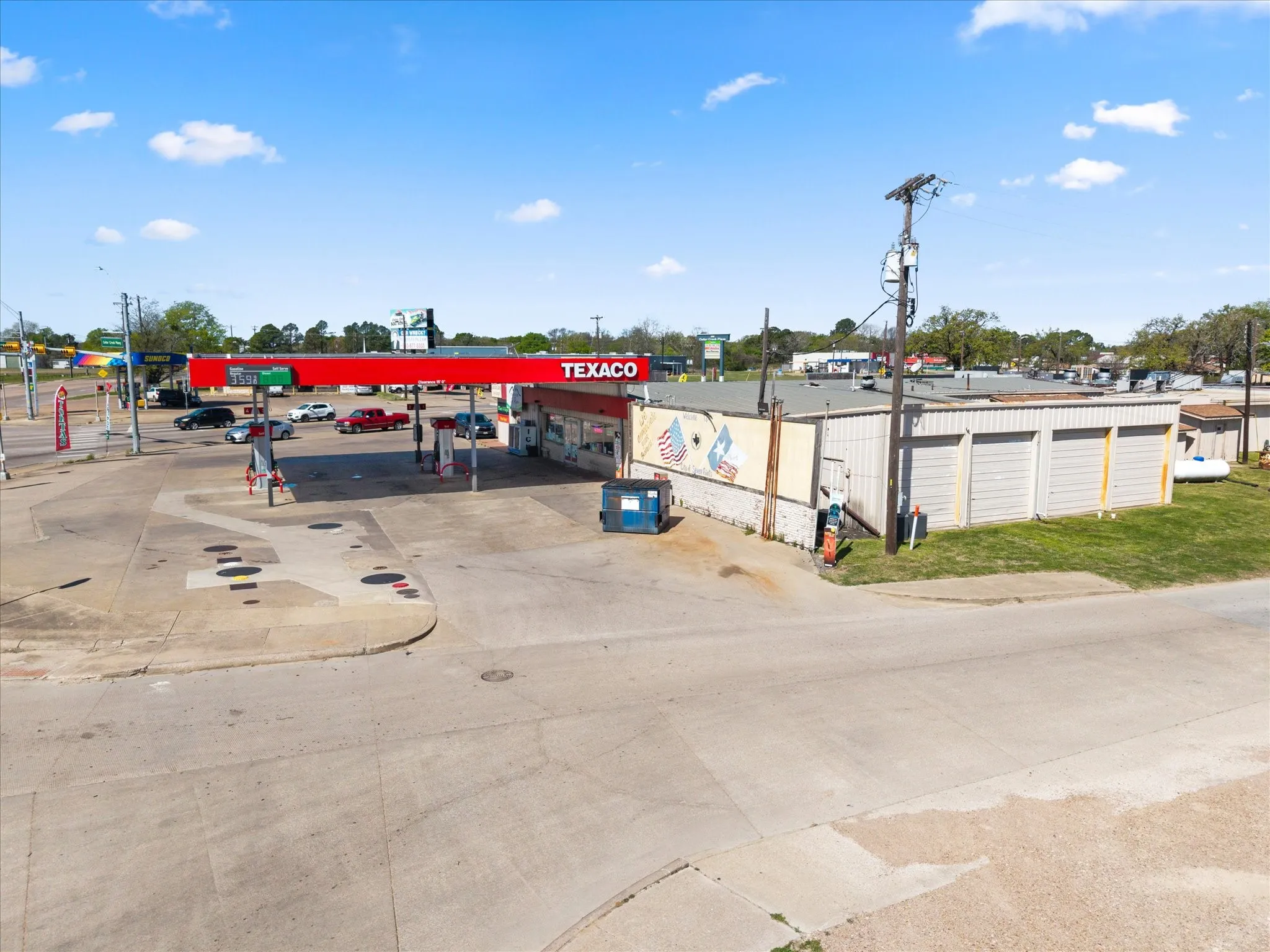 Retail For Sale in Henderson County , 101 N Seven Points Boulevard, Seven Points, Texas 75143, 0, 0, Garage spaces, 0 Sqft, built in 1980, Preowned, Price $1,700,000, mls#21217737, Real Estate Agent in Seven Points, Homes For Sale in Henderson county, Homes For Sale in Seven Points, Realtor in Seven Points Texas, Real Estate Brokerage Independent Realty Texas, Luminita Cordes Realtor