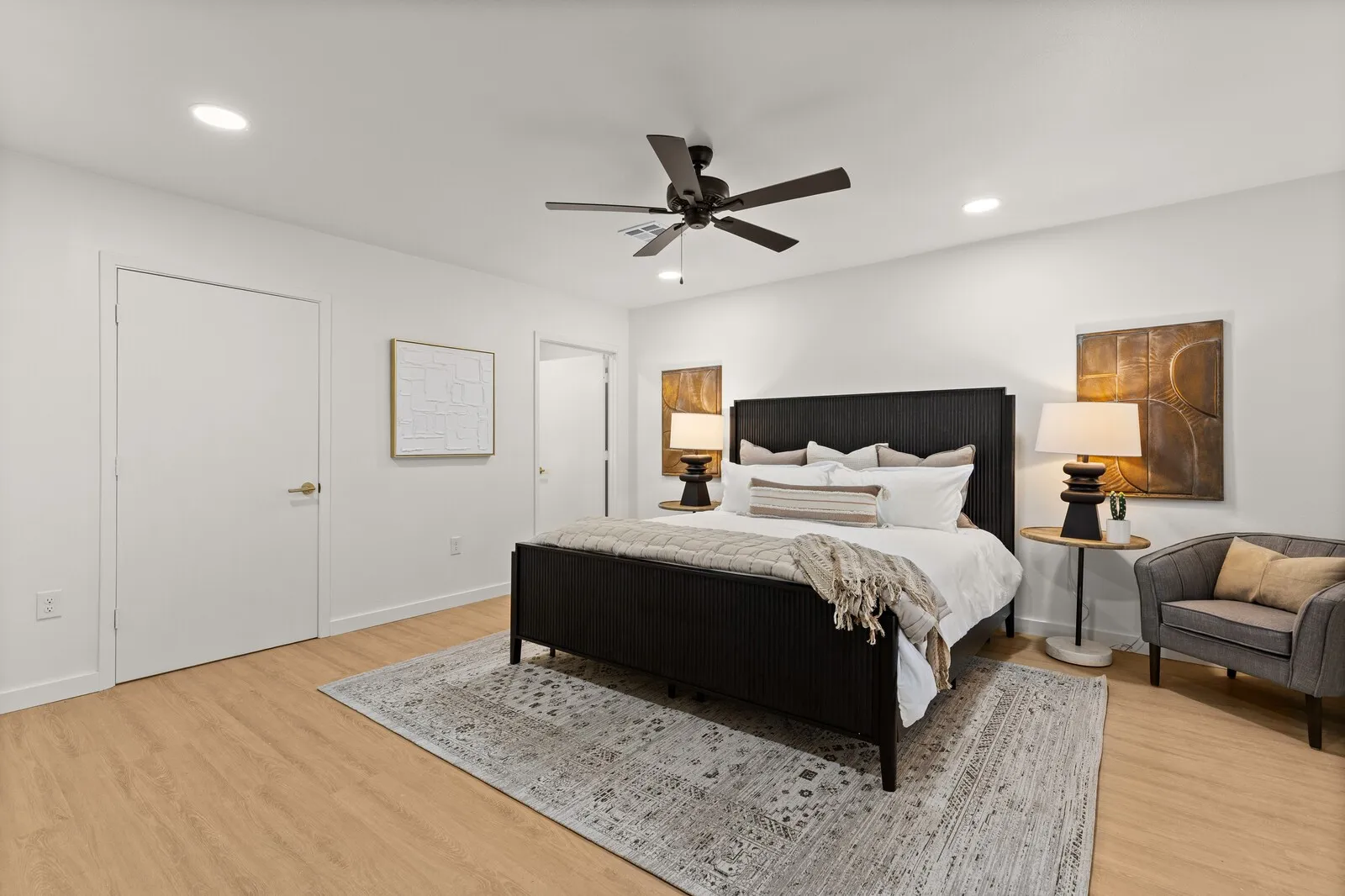 Single Family Residence For Sale in Mc Lennan County , 2324 Wooded Acres Drive, Waco, Texas 76710, 4 Bedroom, 3 Bathroom, Garage spaces, 2,921 Sqft, built in 1957, mls#21214946, Real Estate Agent in Waco, Homes For Sale in Mc Lennan county, Homes For Sale in Waco, Realtor in Waco Texas, Real Estate Brokerage Independent Realty Texas, Luminita Cordes Realtor