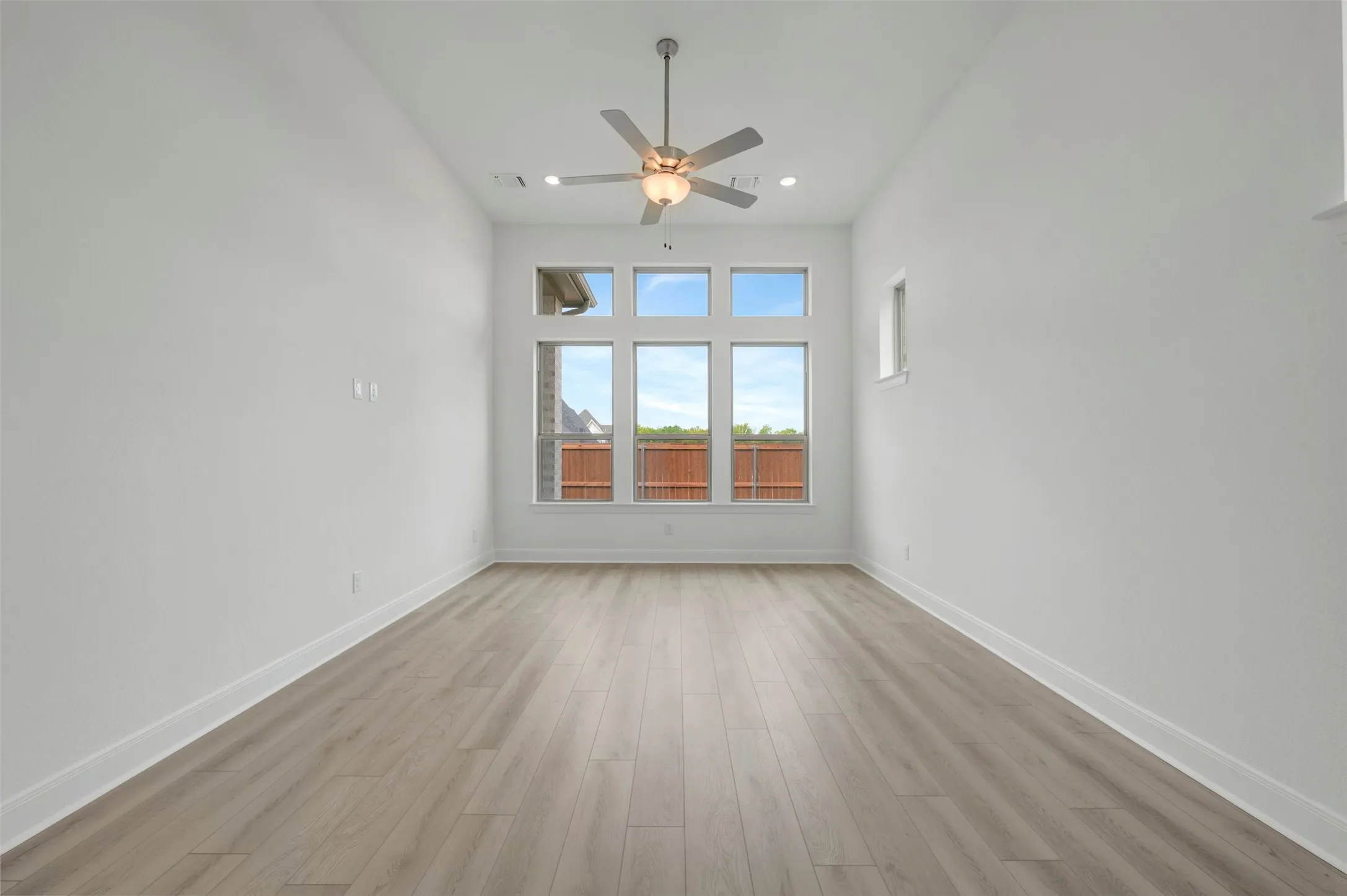 Single Family Residence For Sale in Collin County , 2813 Genuine Risk Court, Celina, Texas 75009, 4 Bedroom, 3 Bathroom, 3 Garage spaces, 3,198 Sqft, built in 2026, New Construction - Incomplete, mls#21217793, Real Estate Agent in Celina, Homes For Sale in Collin county, Homes For Sale in Celina, Realtor in Celina Texas, Real Estate Brokerage Independent Realty Texas, Luminita Cordes Realtor