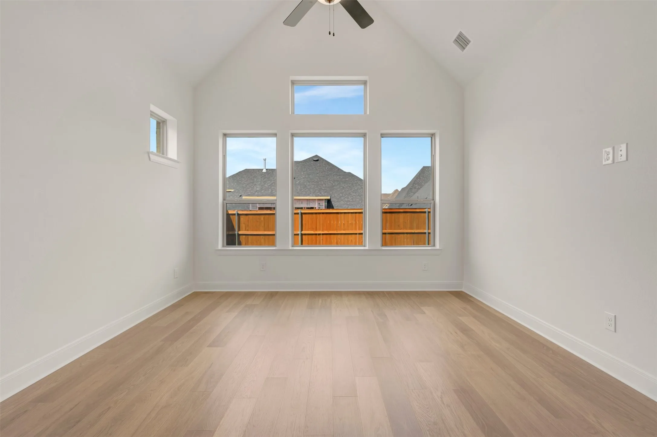 Single Family Residence For Sale in Collin County , 2817 Genuine Risk Court, Celina, Texas 75009, 4 Bedroom, 4 Bathroom, 2 Garage spaces, 2,394 Sqft, built in 2026, New Construction - Incomplete, mls#21217818, Real Estate Agent in Celina, Homes For Sale in Collin county, Homes For Sale in Celina, Realtor in Celina Texas, Real Estate Brokerage Independent Realty Texas, Luminita Cordes Realtor