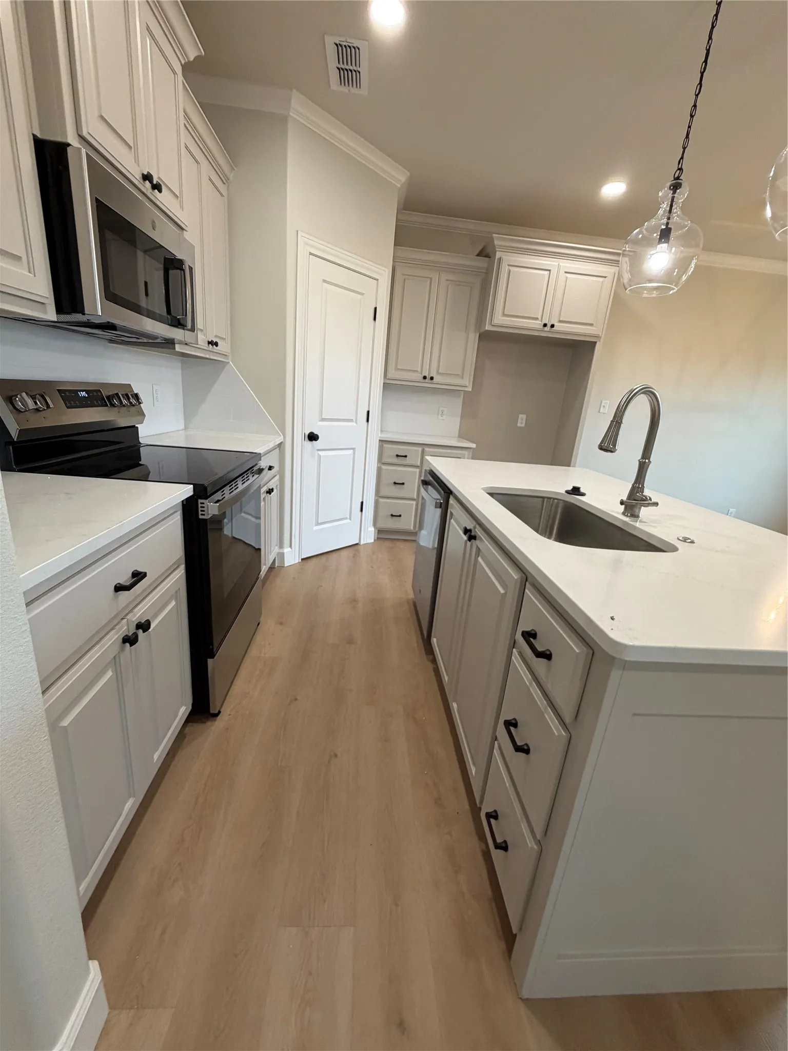 Single Family Residence For Sale in Taylor County , 7644 Lake Ridge Parkway, Abilene, Texas 79602, 4 Bedroom, 2 Bathroom, 2 Garage spaces, 1,737 Sqft, built in 2026, New Construction - Incomplete, mls#21217811, Real Estate Agent in Abilene, Homes For Sale in Taylor county, Homes For Sale in Abilene, Realtor in Abilene Texas, Real Estate Brokerage Independent Realty Texas, Luminita Cordes Realtor