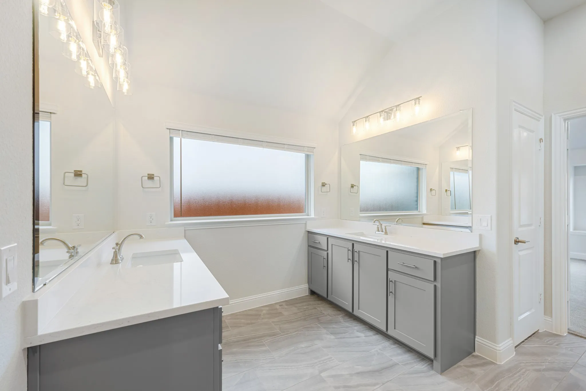 Single Family Residence For Sale in Ellis County , 4033 Foot Hills Drive, Midlothian, Texas 76065, 4 Bedroom, 3 Bathroom, 2 Garage spaces, 2,521 Sqft, built in 2026, New Construction - Incomplete, mls#21217708, Real Estate Agent in Midlothian, Homes For Sale in Ellis county, Homes For Sale in Midlothian, Realtor in Midlothian Texas, Real Estate Brokerage Independent Realty Texas, Luminita Cordes Realtor