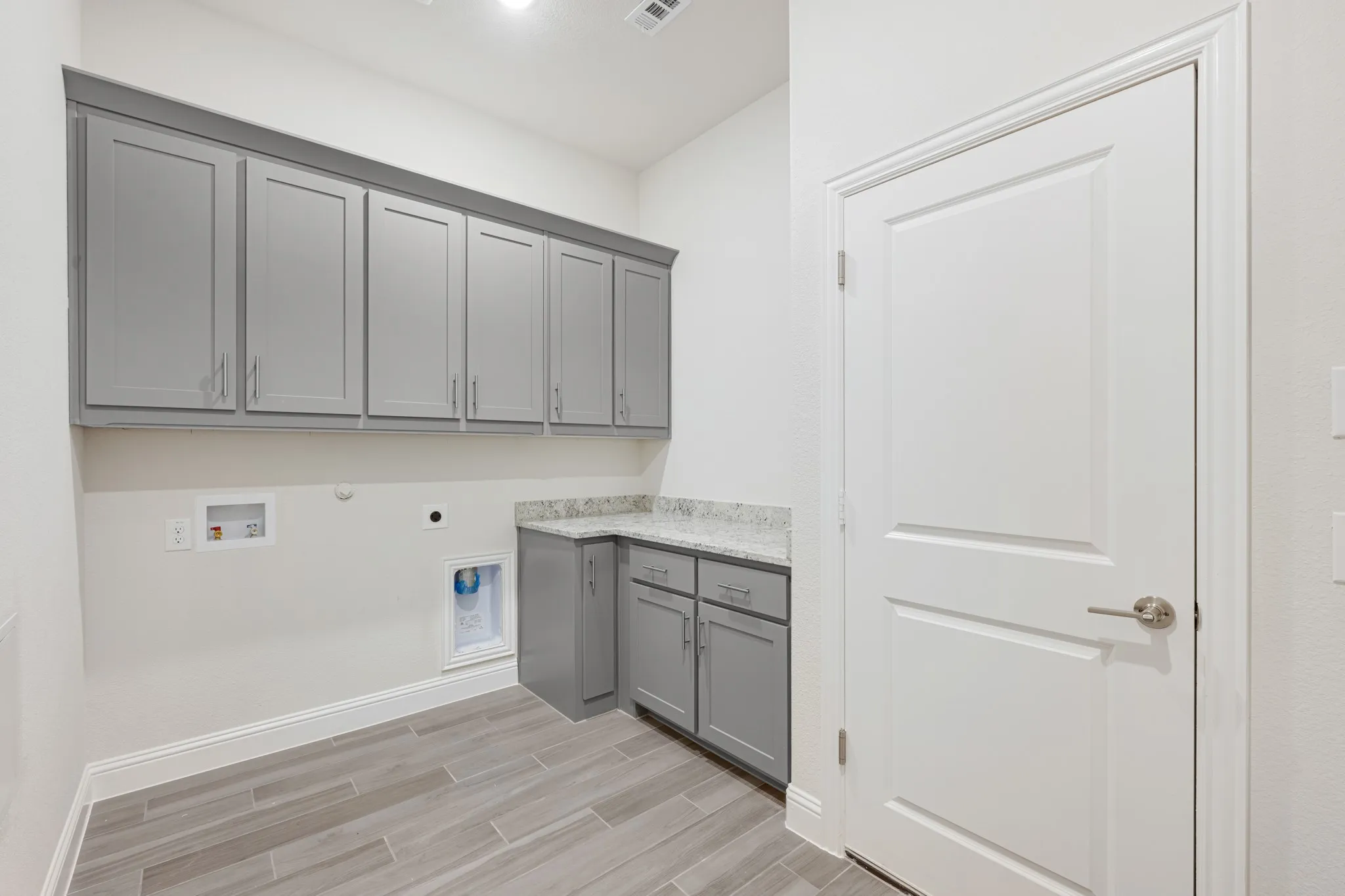 Single Family Residence For Sale in Ellis County , 4033 Foot Hills Drive, Midlothian, Texas 76065, 4 Bedroom, 3 Bathroom, 2 Garage spaces, 2,521 Sqft, built in 2026, New Construction - Incomplete, mls#21217708, Real Estate Agent in Midlothian, Homes For Sale in Ellis county, Homes For Sale in Midlothian, Realtor in Midlothian Texas, Real Estate Brokerage Independent Realty Texas, Luminita Cordes Realtor